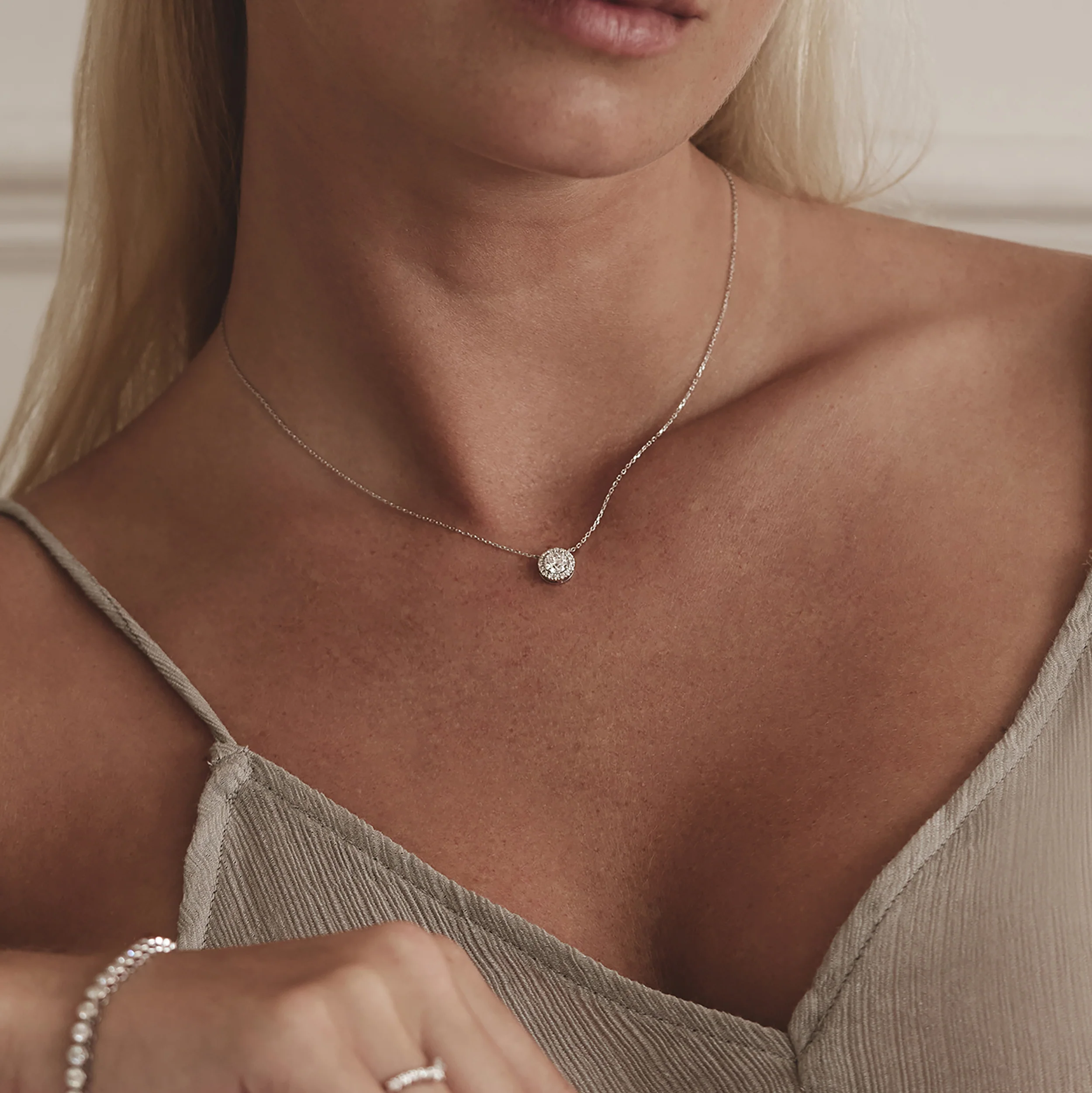 Lumia Lab Diamond Halo Necklace 0.70ct F/VS in 9K White Gold - Image 2