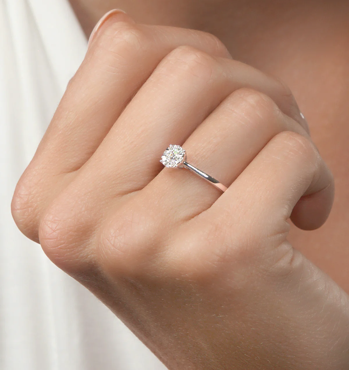 0.25ct Lab Diamond Cluster Solitaire Ring H/Si in 925 Silver - Image 3