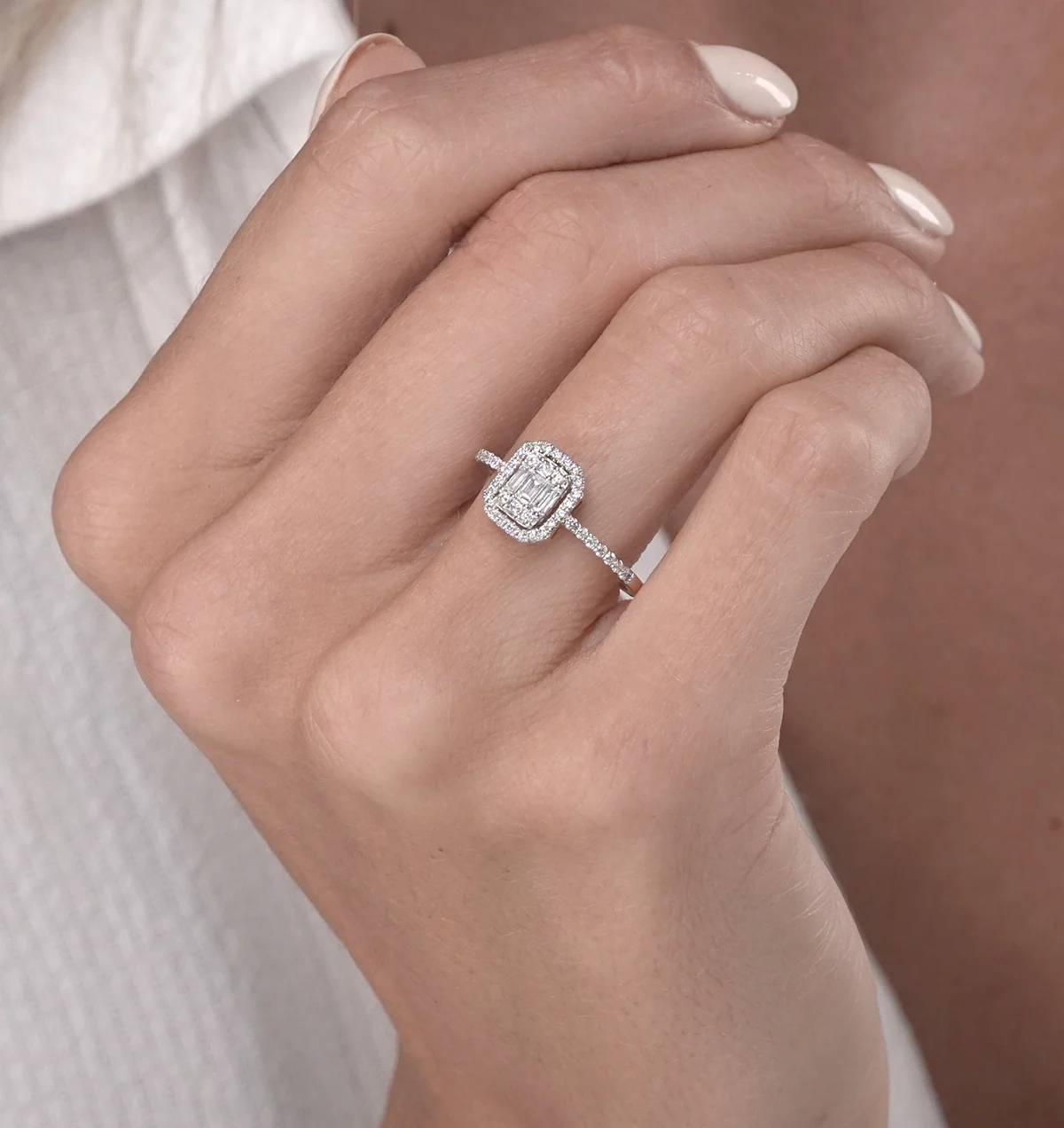 0.40ct Halo Baguette Diamond Asteria Ring in 18K White Gold - Image 3
