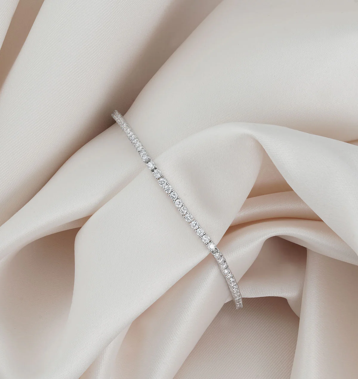 3ct Diamond Tennis Bracelet Claw Set in 9K White Gold - Image 3