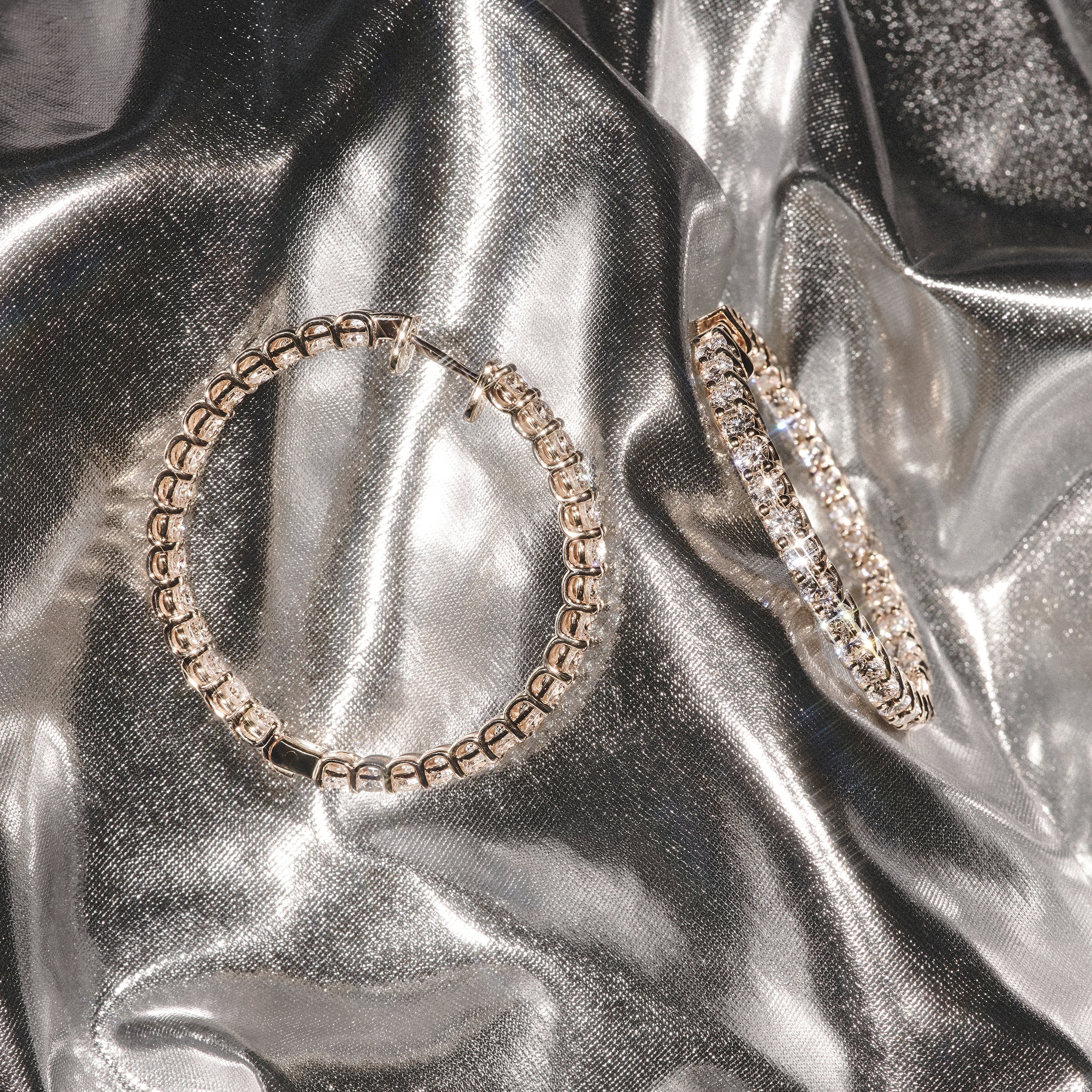 7.00ct Lab Diamond Hoop Earrings in 9K Yellow Gold G/VS - Image 7