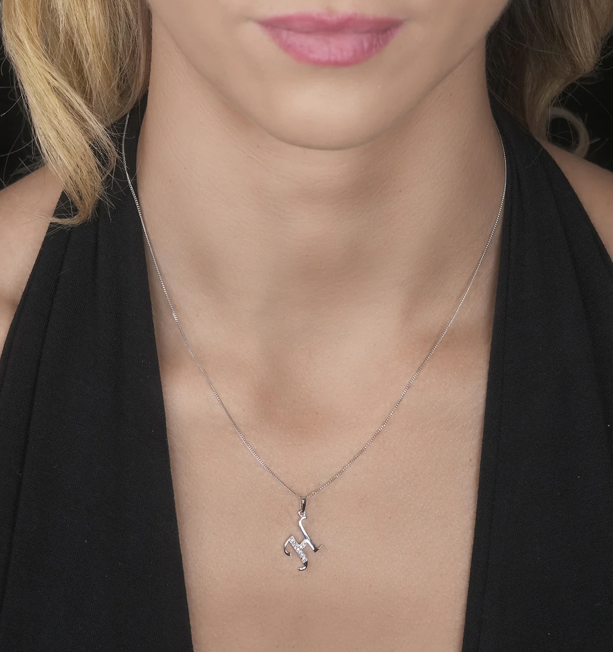 9K White Gold Diamond Initial 'H' Necklace 0.05ct - Image 2