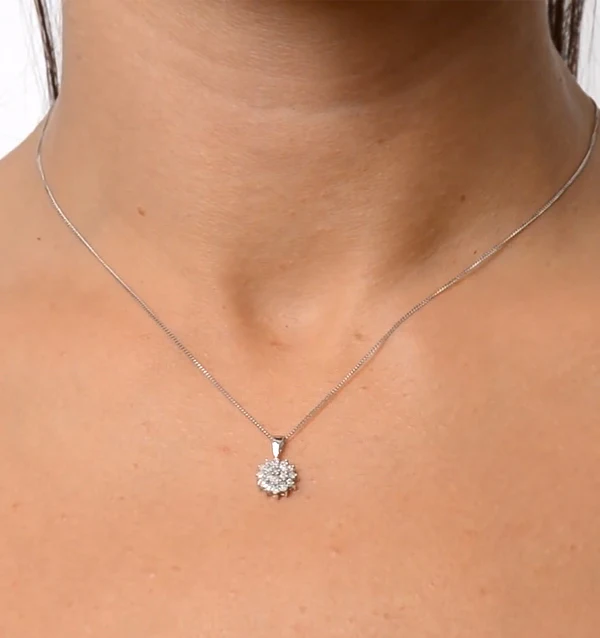 9K White Gold Pendant Necklace With 0.25ct Diamonds - Image 2