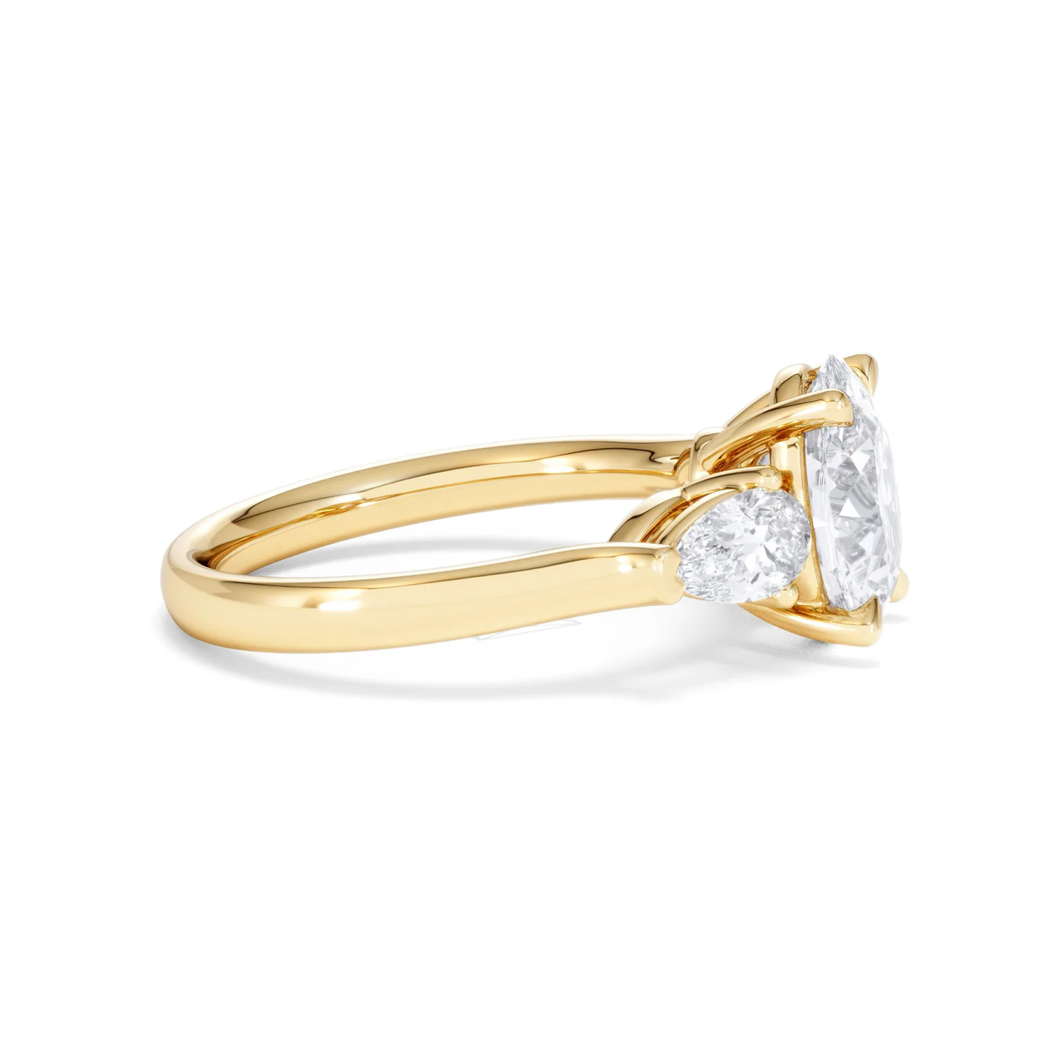 Adore 2.60ct Oval Cut Lab Diamond 3 Stone Engagement Ring in 18K Yellow Gold - Image 24