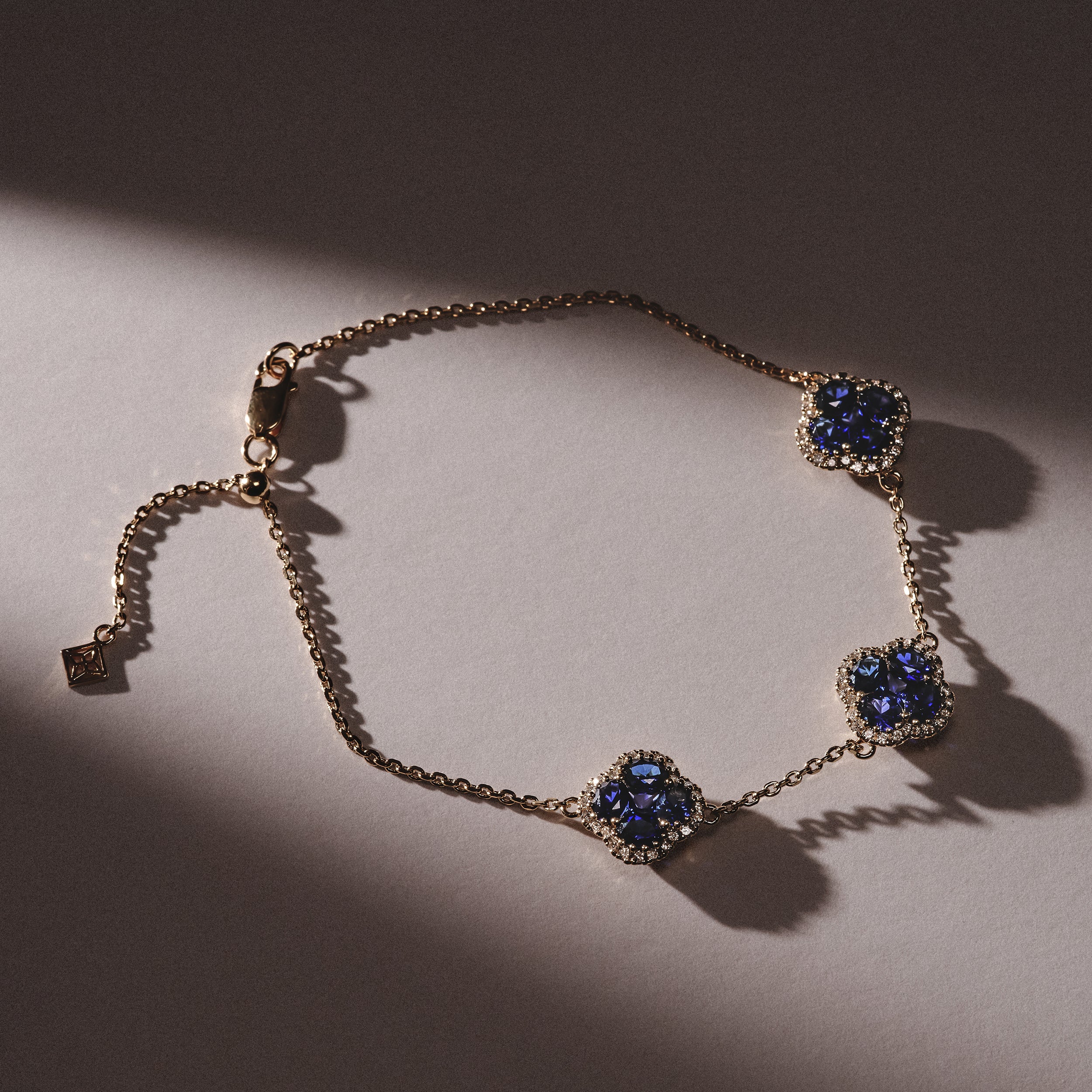 Alegria 3 Clover Lab Sapphire Bracelet 3.00ct in 18k Gold Vermeil - Image 4