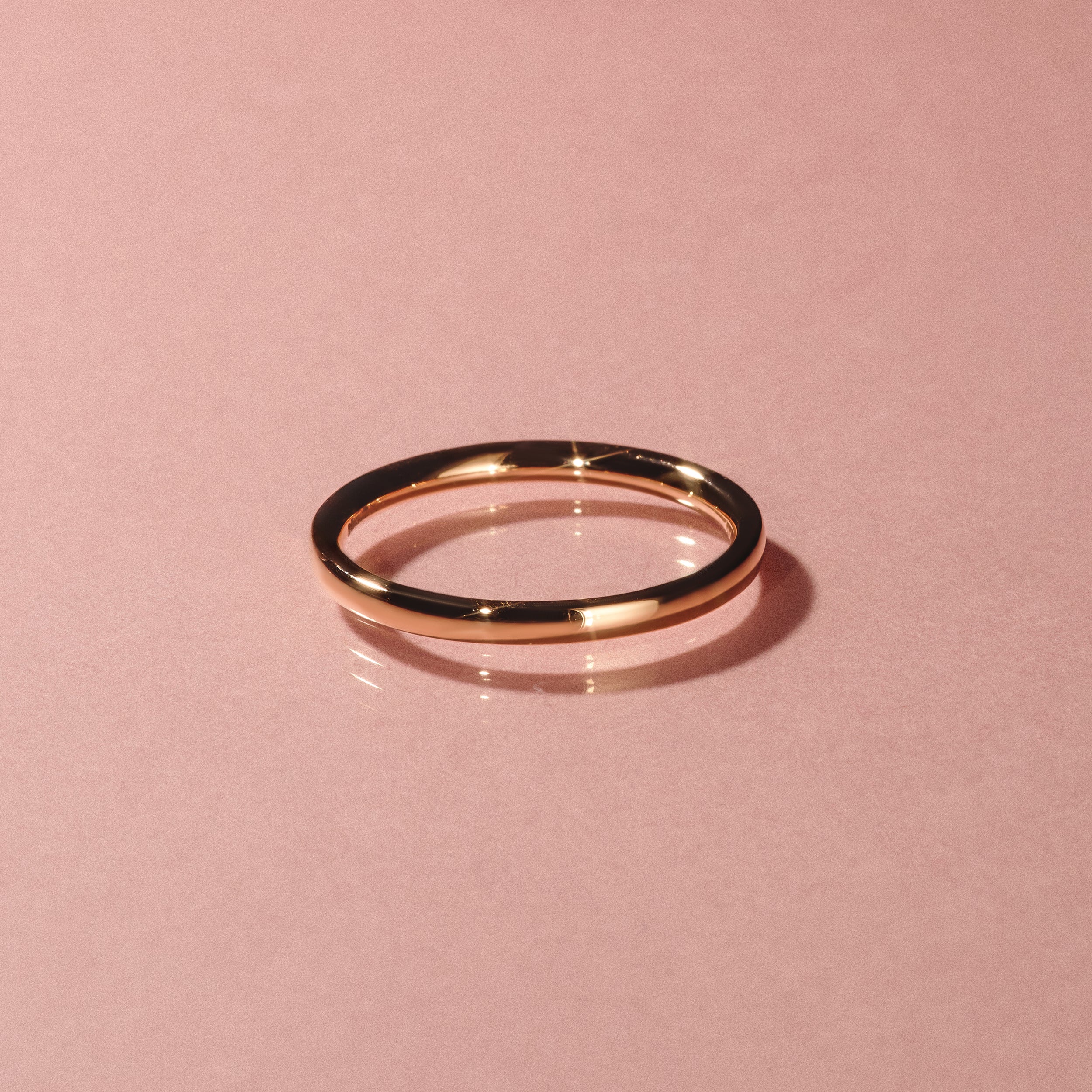 Amora 18K Gold Wedding Ring - Image 7