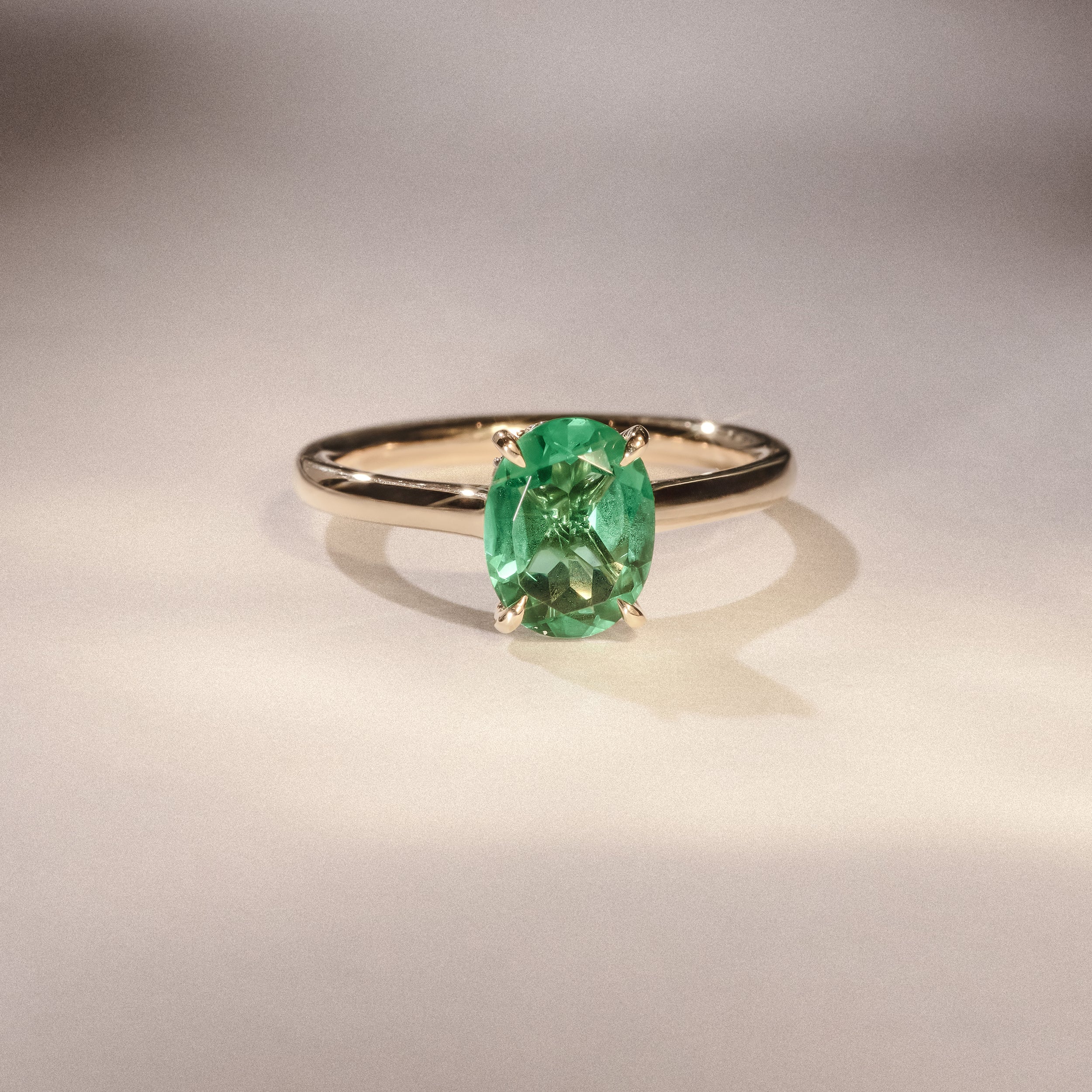 Amora Gem 2.00ct Oval Cut Lab Emerald Hidden Halo Engagement Ring in 18K Yellow Gold - Image 4