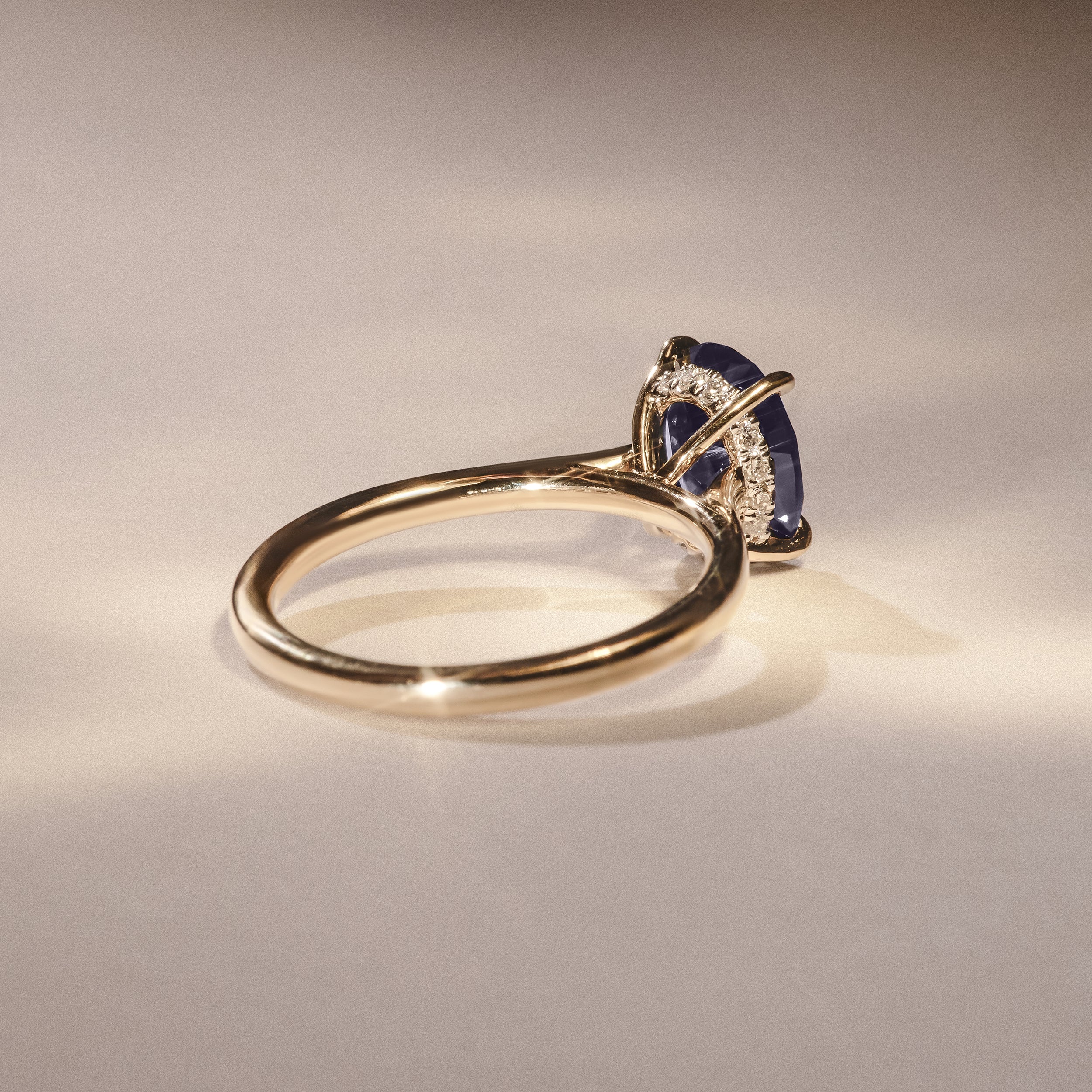 Amora Gem 2.00ct Oval Cut Lab Sapphire Hidden Halo Engagement Ring in 18K Yellow Gold - Image 8