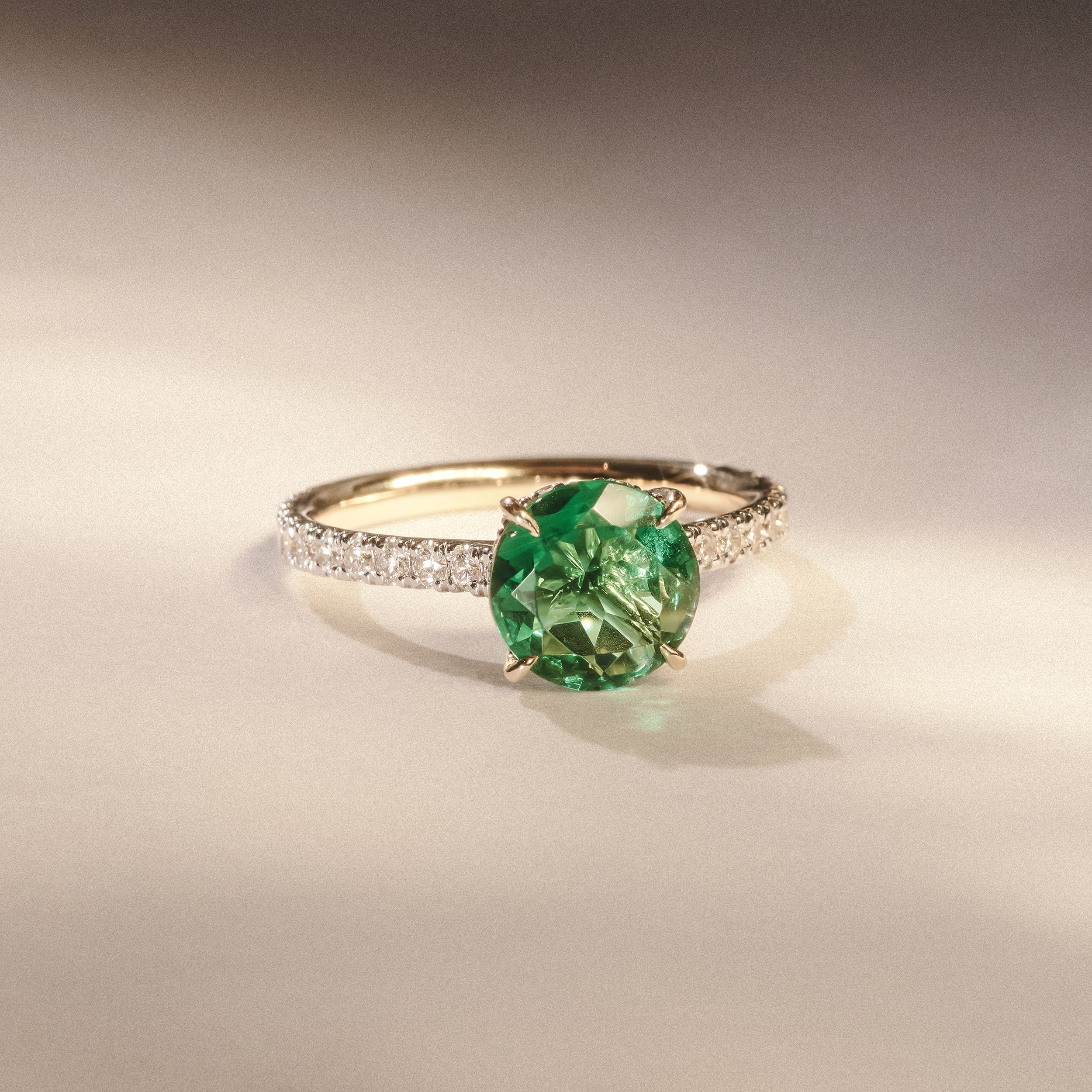 Amora Gem 2.00ct Round Cut Lab Emerald Hidden Halo Engagement Ring with Side Stones in 18K Yellow Gold - Image 4