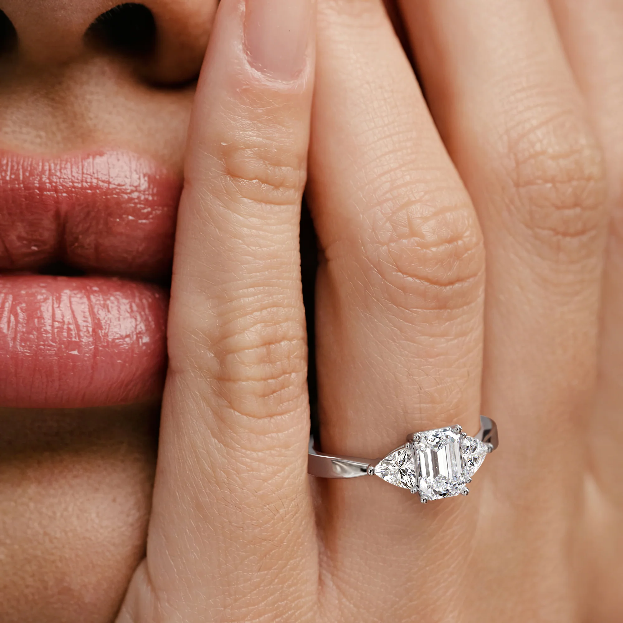 Aurora Lab Diamond Emerald Cut and Trillion1.70ct Ring in 18K White Gold F/VS1 - Image 2