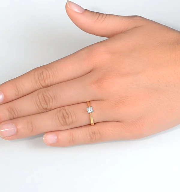 Certified Lauren 18K Gold Diamond Engagement Ring 0.25CT-G-H/SI - Image 4