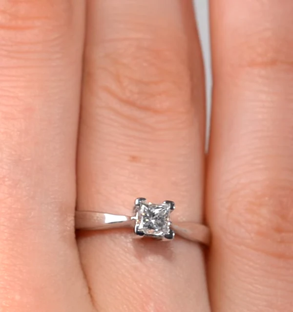 Certified Lauren 18K White Gold Diamond Engagement Ring 0.33CT-G-H/SI - Image 4