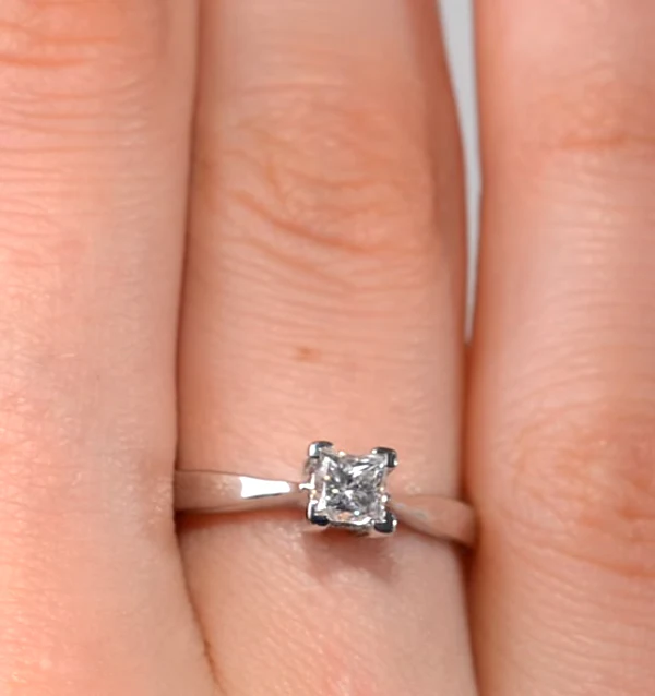 Certified Lauren Platinum Diamond Engagement Ring 0.33CT-G-H/SI - Image 4