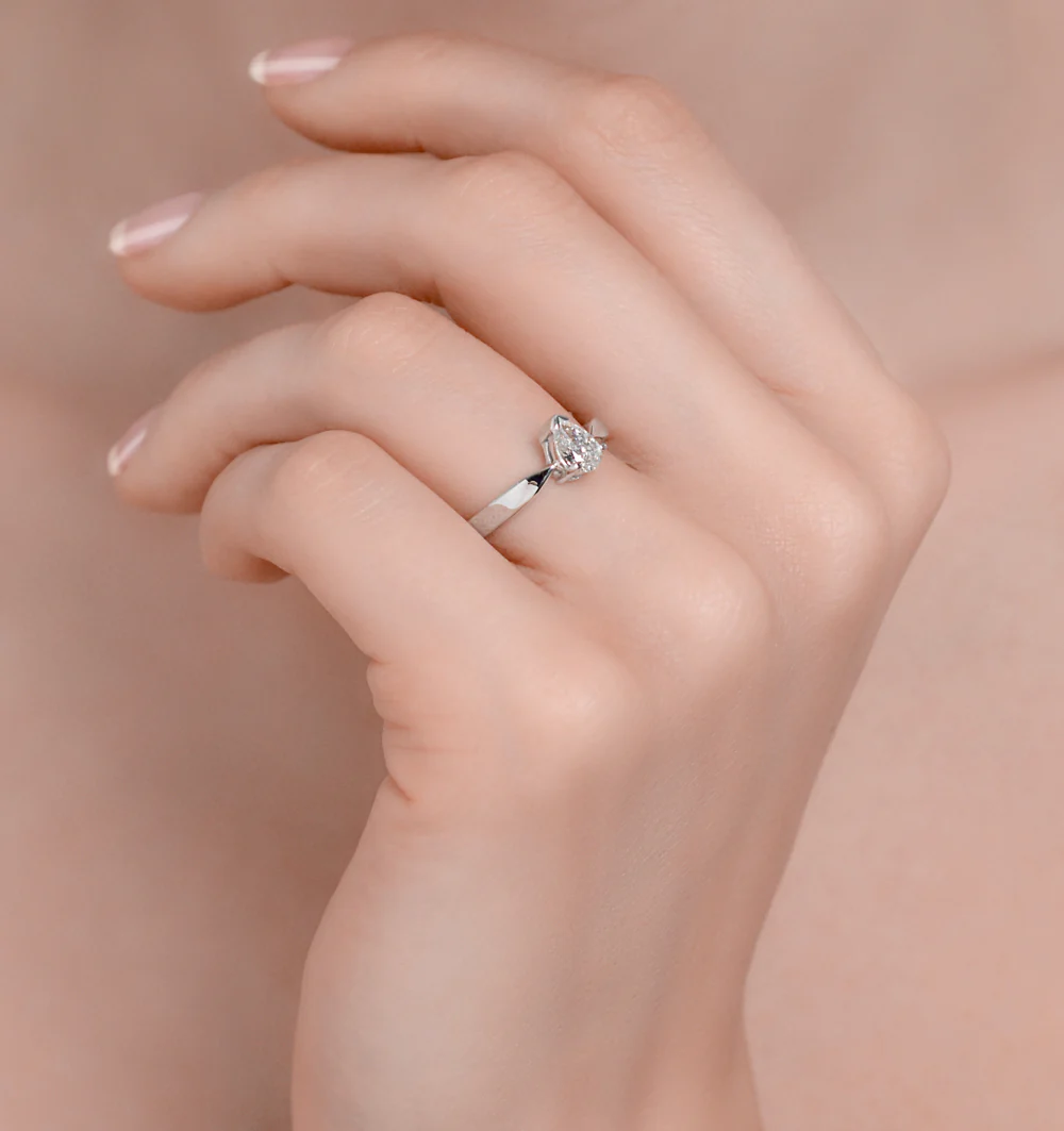 Certified Pear Shaped Platinum Diamond Engagement Ring 0.50CT-G/Vs - Image 4