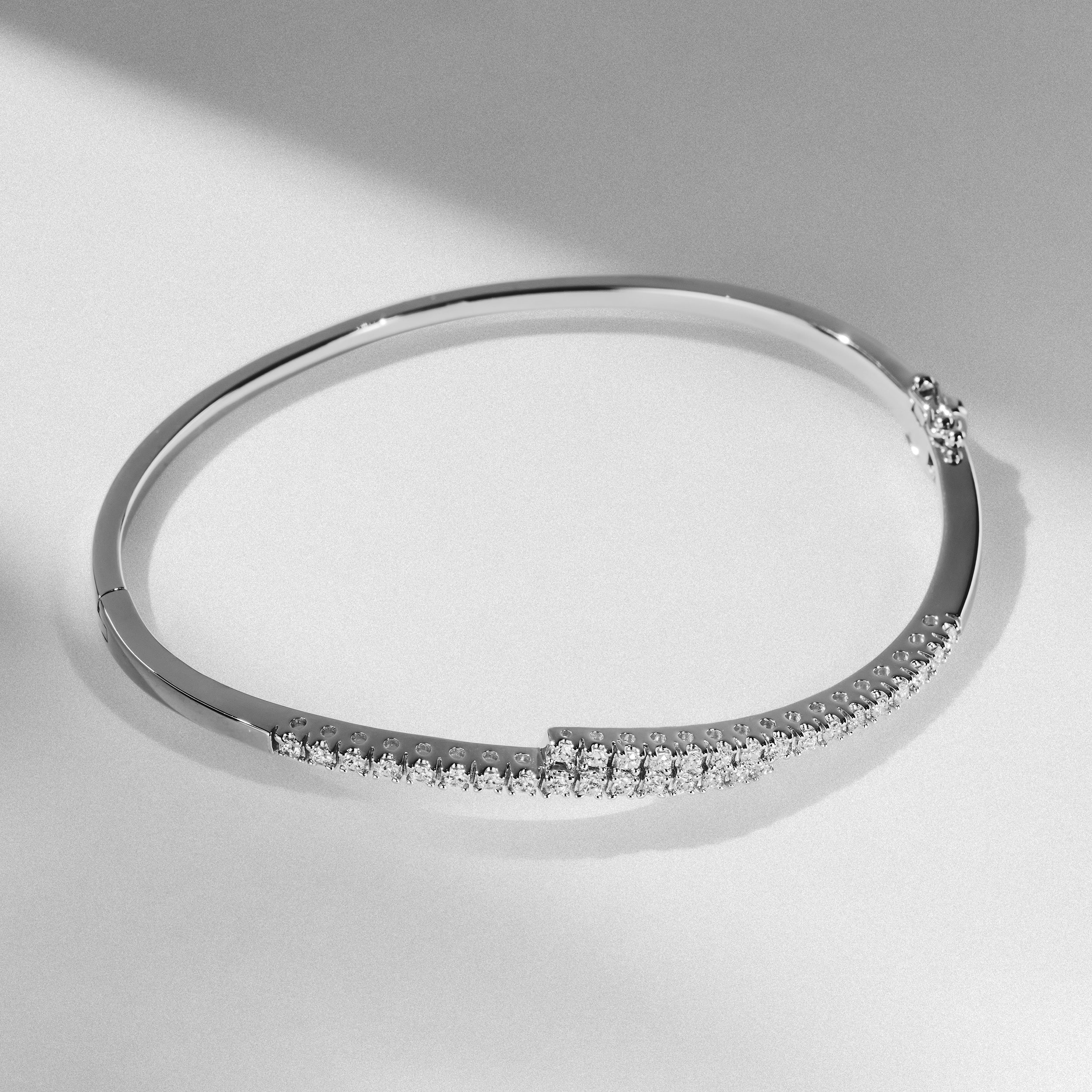 Diamond Bangle 0.50ct 9K White Gold - Image 3