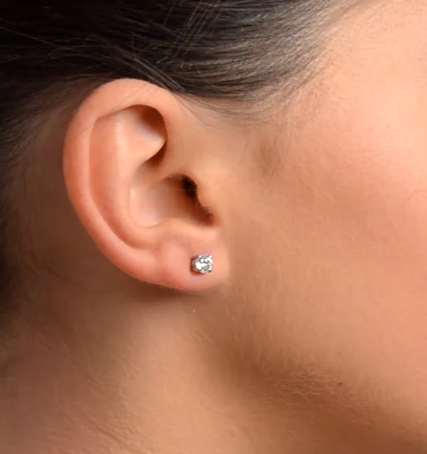 Diamond Earrings 0.66CT Studs H/SI Quality in Platinum - 4.5mm - Image 4