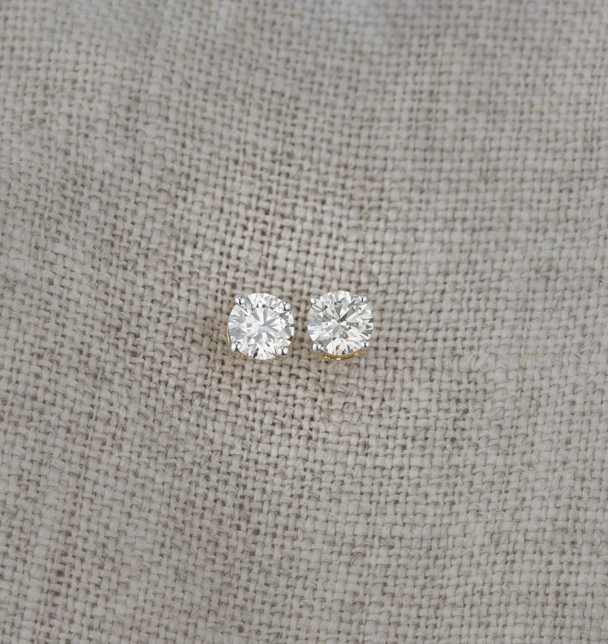 Diamond Stud Earrings 4.1mm 18K Gold - 0.50CT - G-H/SI - Image 7