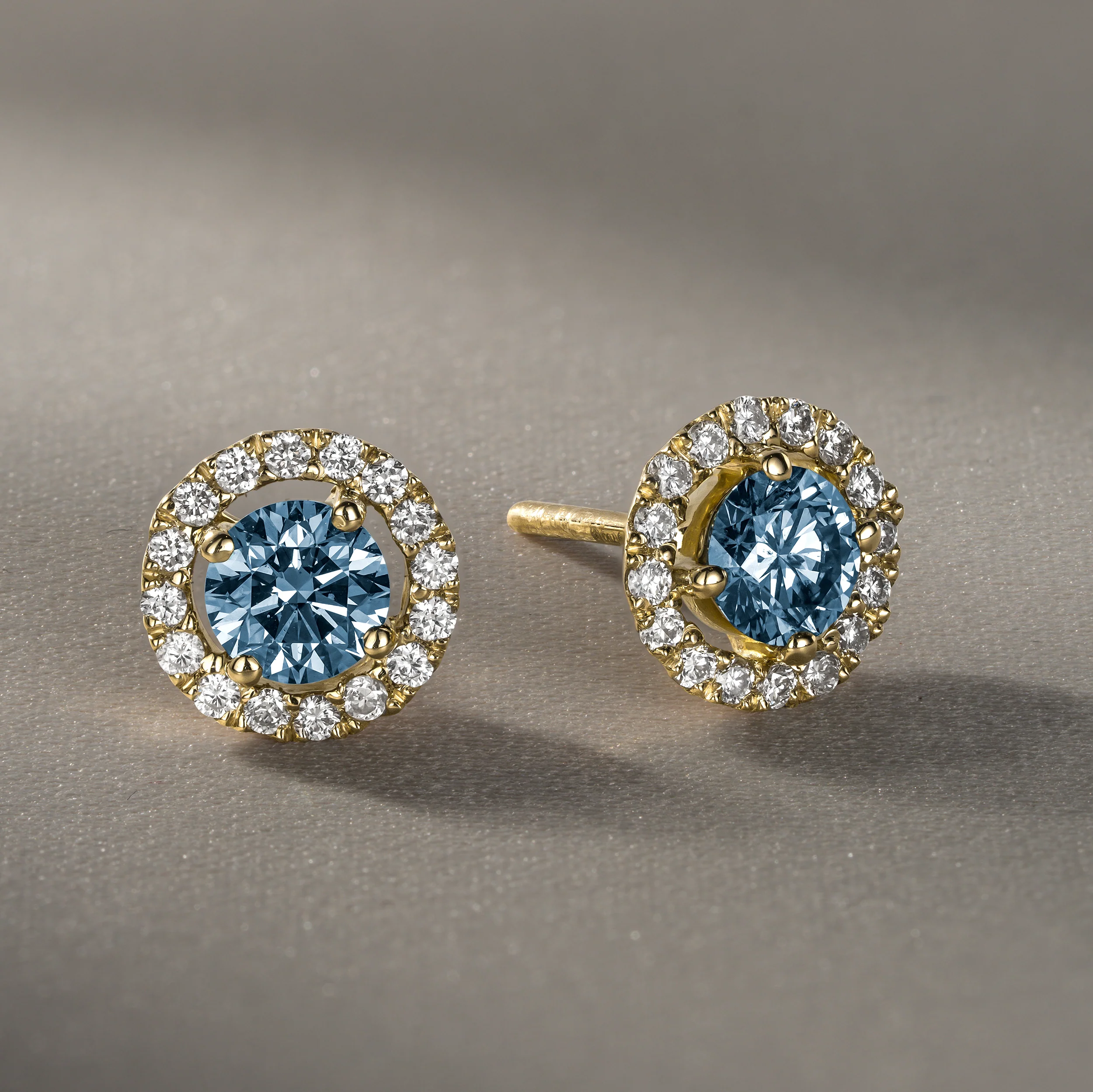 Ella Blue Lab Diamond 1.34ct Halo Earrings in 18K Yellow Gold - Elara Collection - Image 6