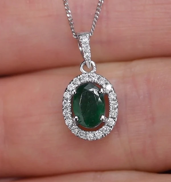 Emerald 0.70CT And Diamond 18K White Gold Pendant Necklace - Image 3