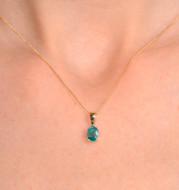 Emerald 7 x 5mm 18K Yellow Gold Pendant Necklace - Image 4