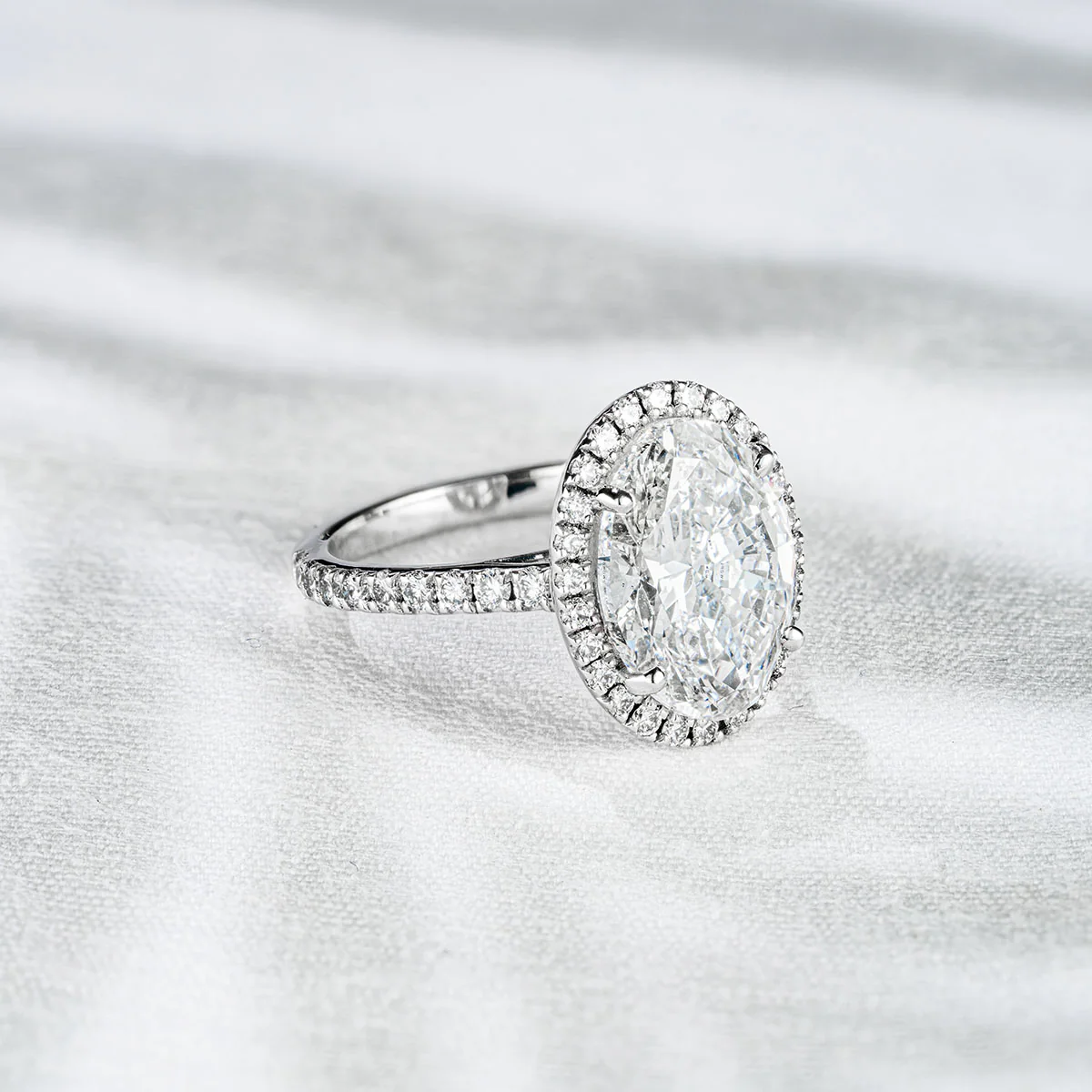 Georgina 5.70ct Lab Diamond Oval Cut Engagement Ring in Platinum G/VS1 - Image 7