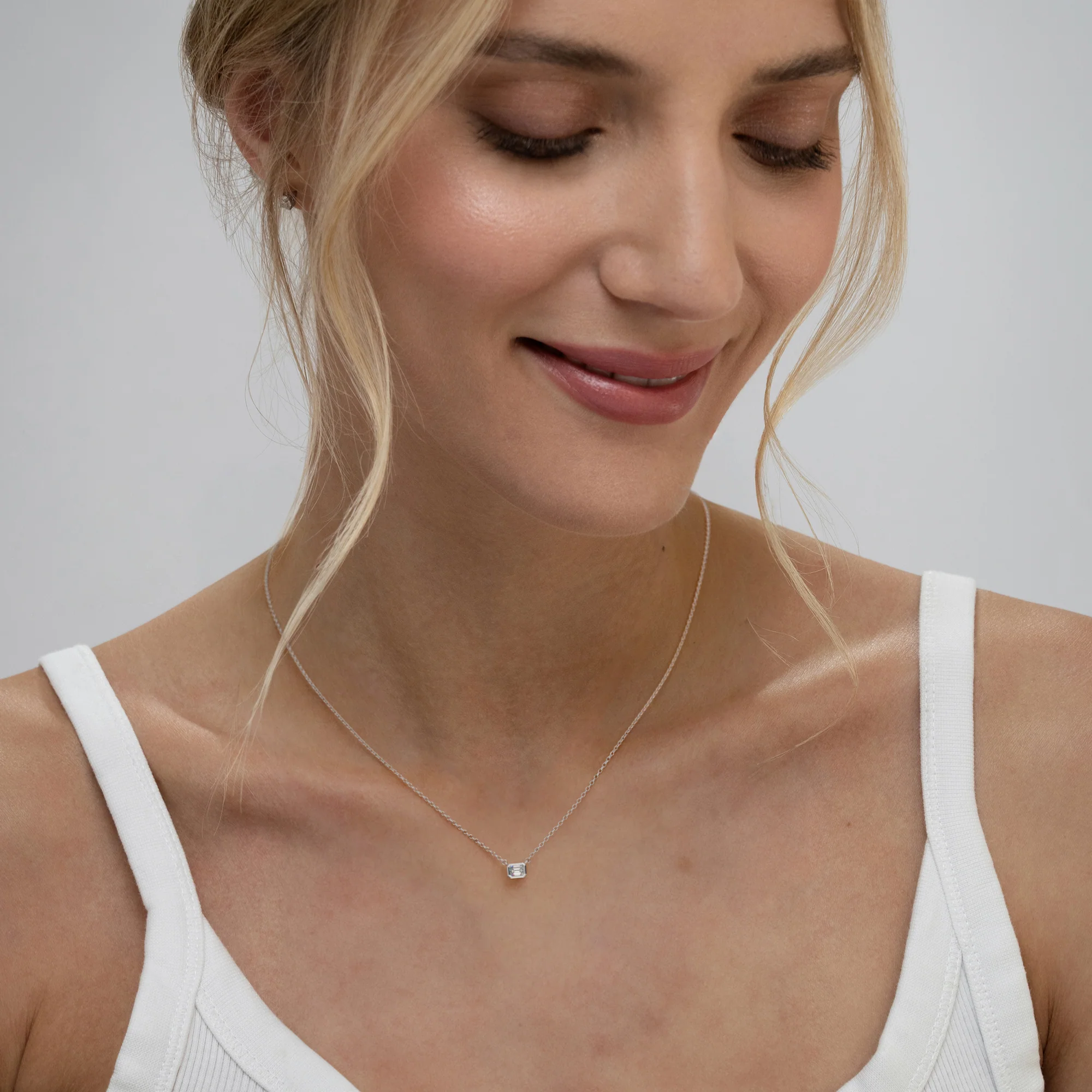 Horizon Emerald Cut Lab Diamond Solitaire Necklace 0.25ct H/SI in 9K White Gold - Image 4