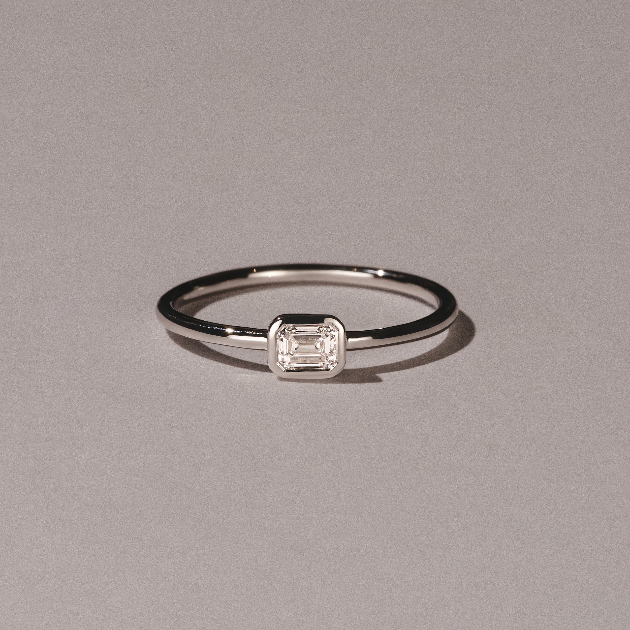 Horizon Emerald Cut Lab Diamond Solitaire Ring 0.25ct H/SI in 9K White Gold - Image 6