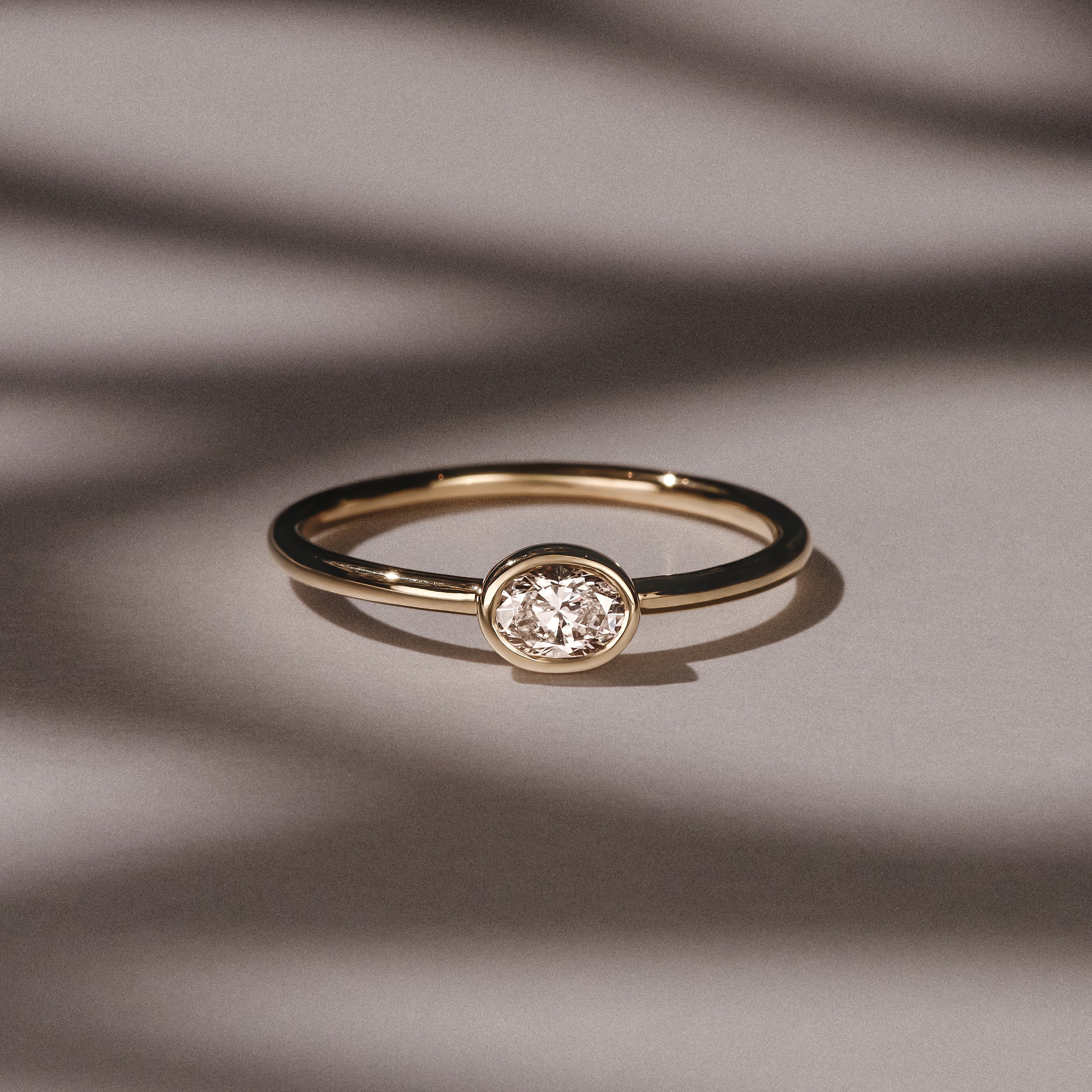 Horizon Oval Cut Lab Diamond Solitaire Ring 0.25ct H/SI in 9K Gold - Image 9