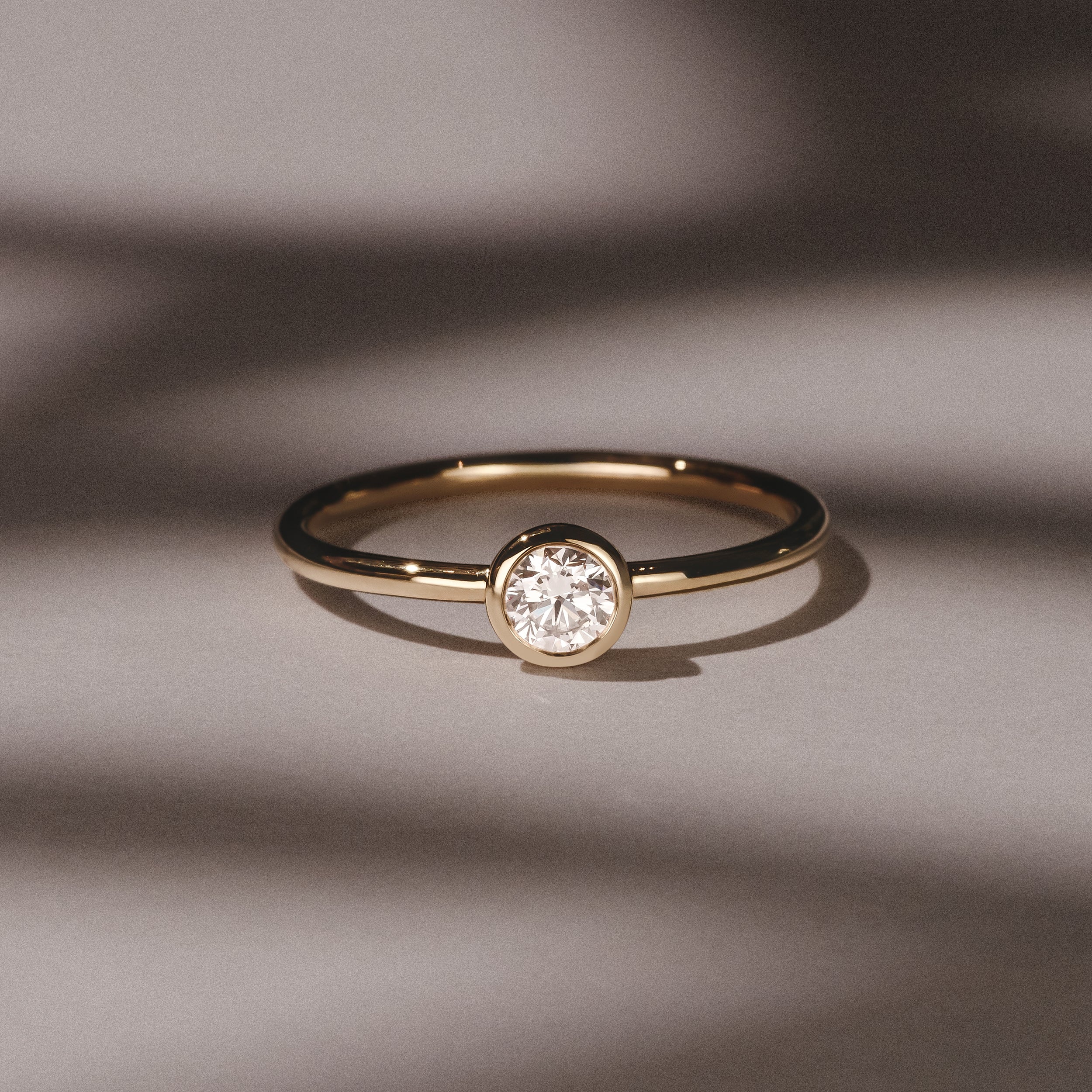 Horizon Round Cut Lab Diamond Solitaire Ring 0.25ct H/SI in 18k Gold Vermeil - Image 8