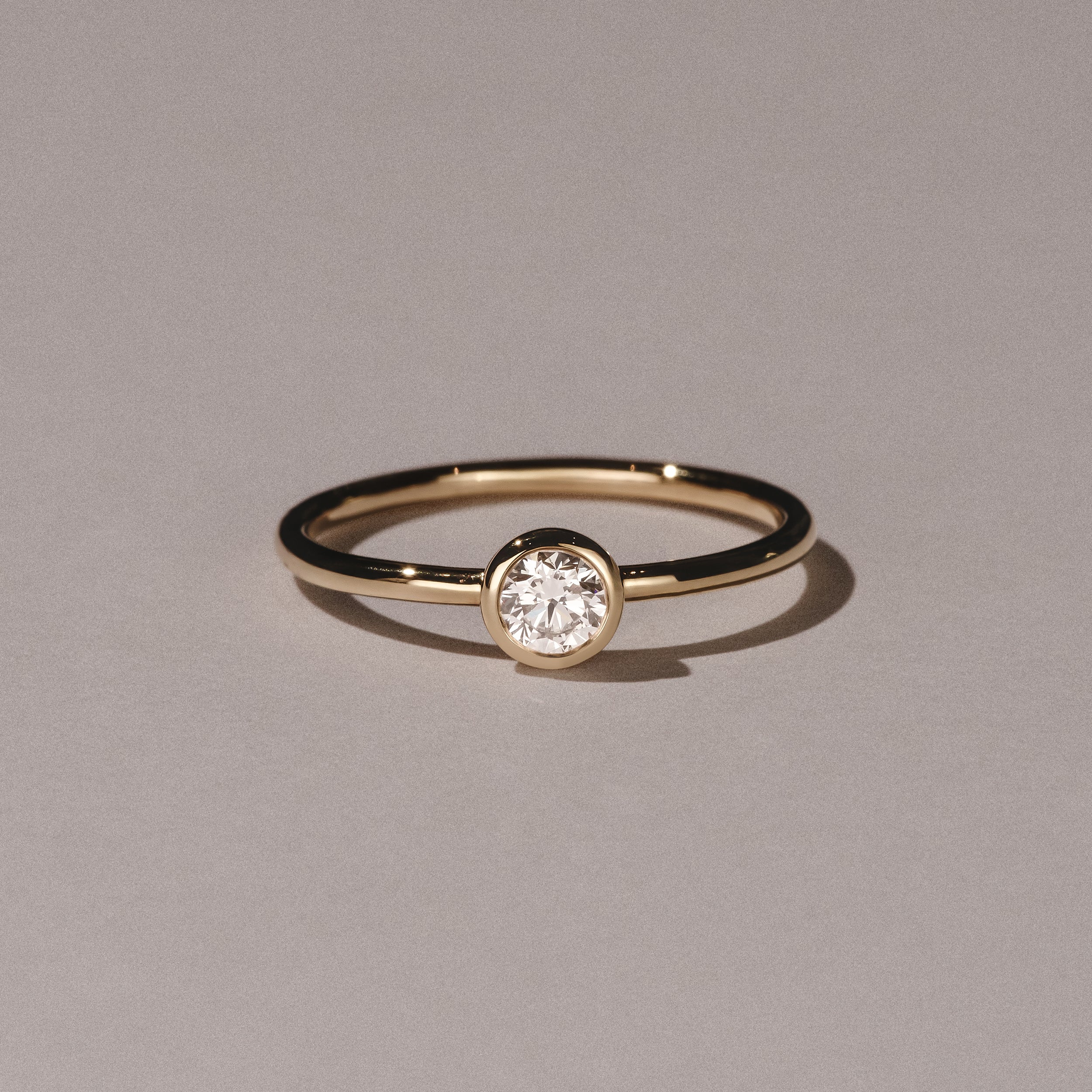 Horizon Round Cut Lab Diamond Solitaire Ring 0.25ct H/SI in 9K Gold - Image 6