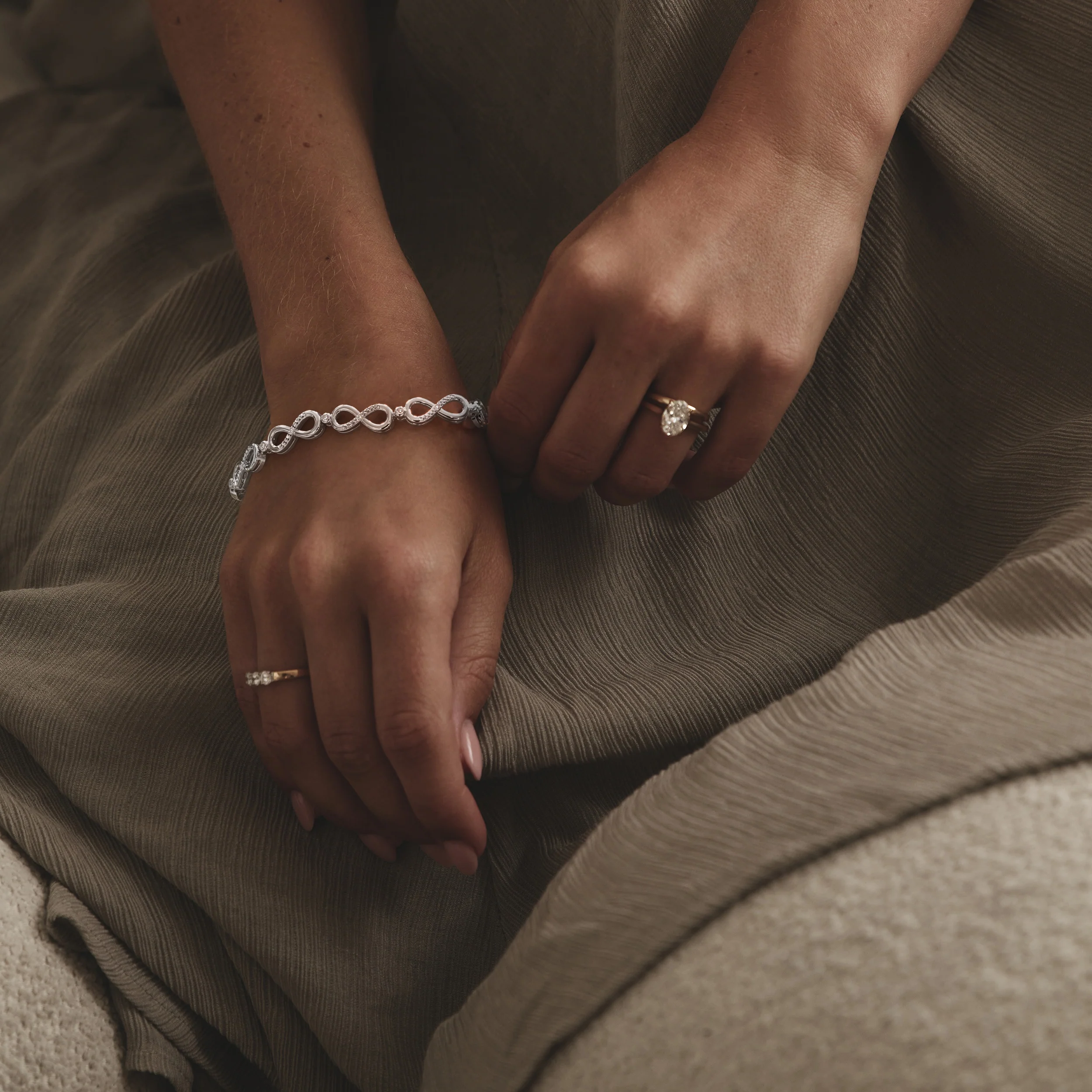Infinity Love 0.05ct Lab Diamond Link Bracelet in Sterling Silver - Image 4