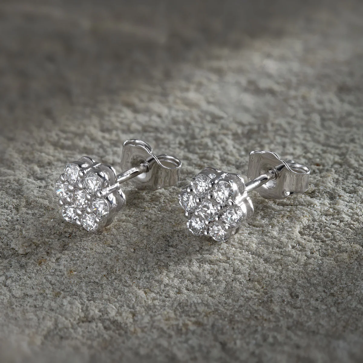 Lab Diamond Cluster Earrings 0.50ct H/SI Quality set in 9K White Gold - Image 4