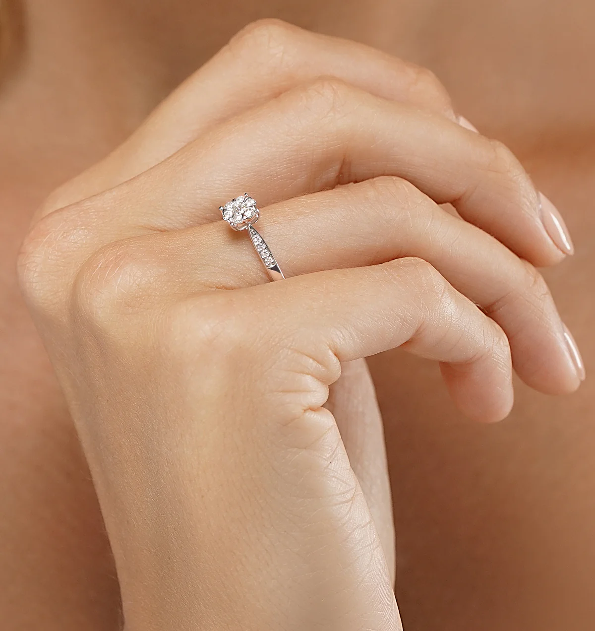 Lab Diamond Engagement Ring With Shoulders 0.25ct H/Si - 9K White Gold - Image 4