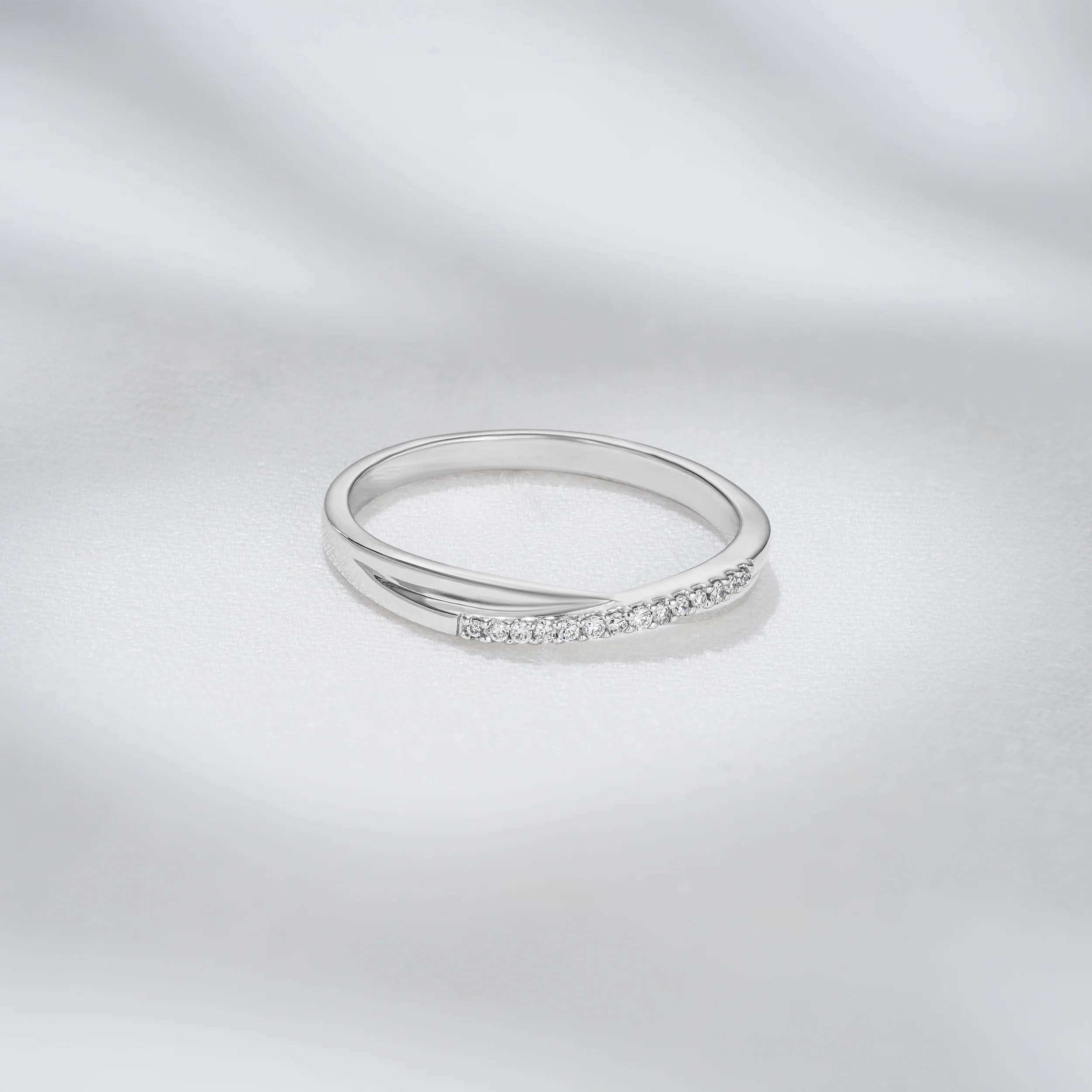 Lab Diamond Half Eternity Wave Ring 0.05ct in 925 Silver - Image 5