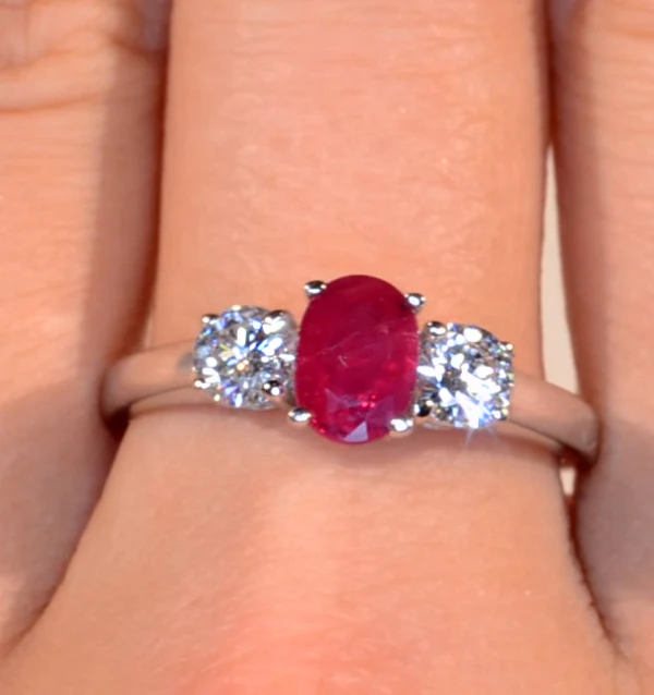 Lab Ruby 0.50CT and Lab Diamonds and 1.15CT Ring 18K White Gold - Image 3