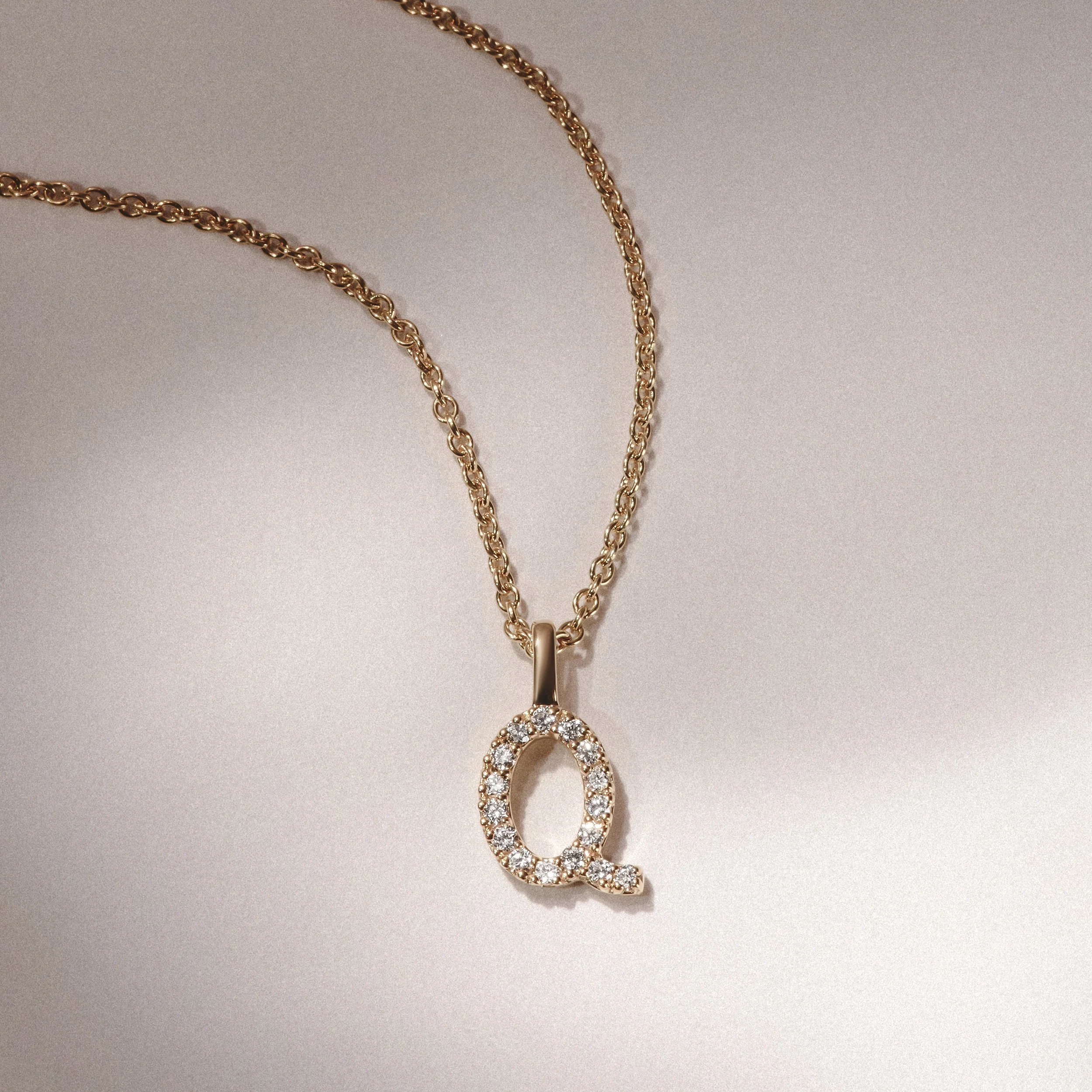 Love Letter Initial Q Lab Diamond Necklace set in 9K Yellow Gold - Image 3