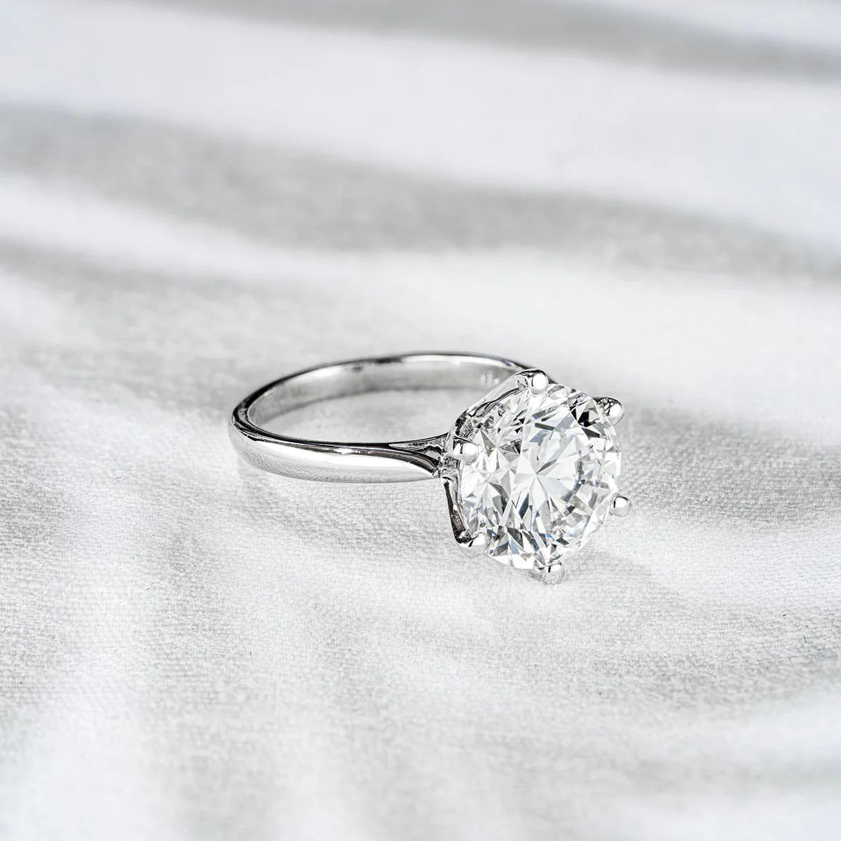 Low Set Chloe 5.00ct Lab Diamond Round Cut Engagement Ring in Platinum G/VS1 - Image 6