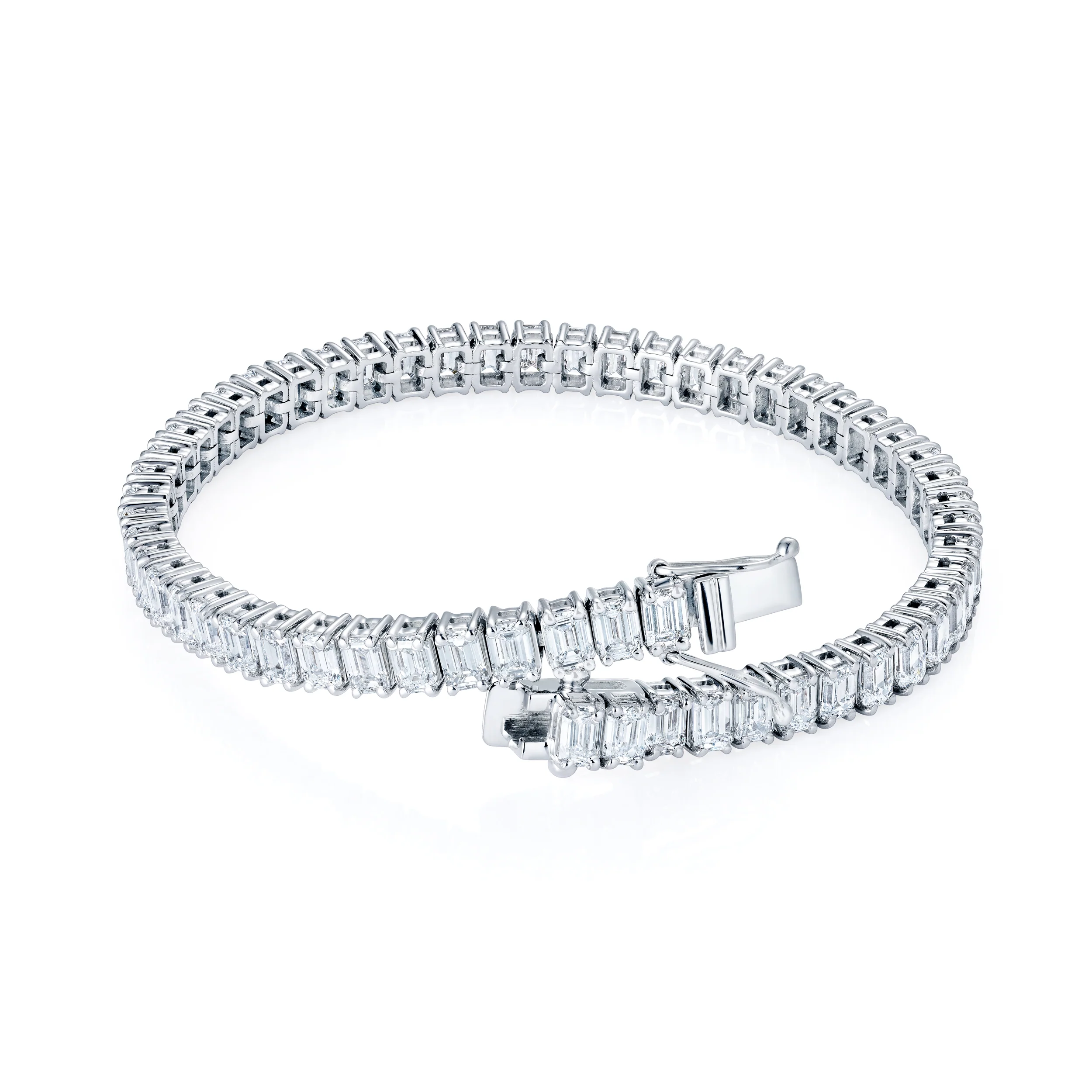 LUXE 12.00ct Lab Diamond Tennis Bracelet with IGI Certified Emerald-Cut Diamonds in 18K White Gold - Image 3