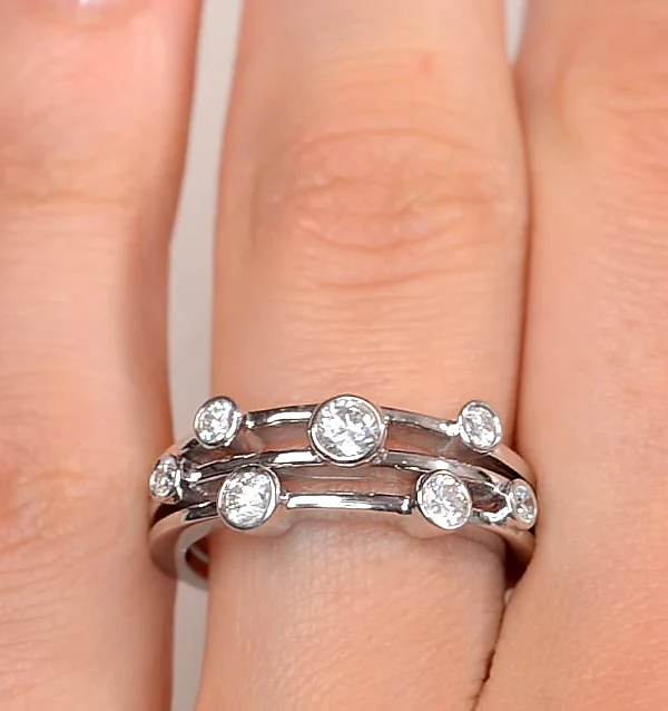 Rain Drops Diamond 1.00ct And 18K White Gold Rubover Ring - Image 4