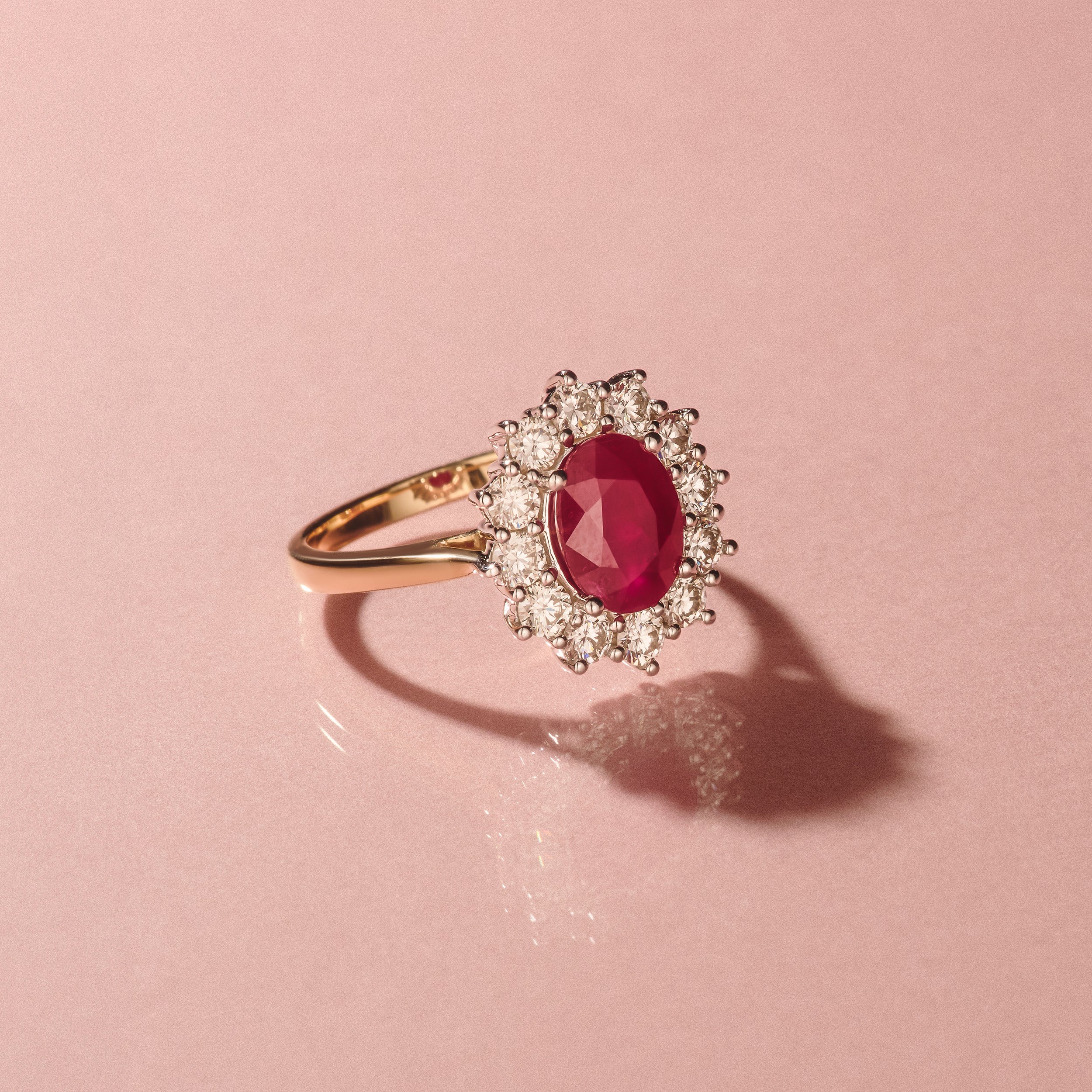 Ruby 2.40ct And Lab Diamond 1.00ct Cluster Ring in 18K Gold - Image 6