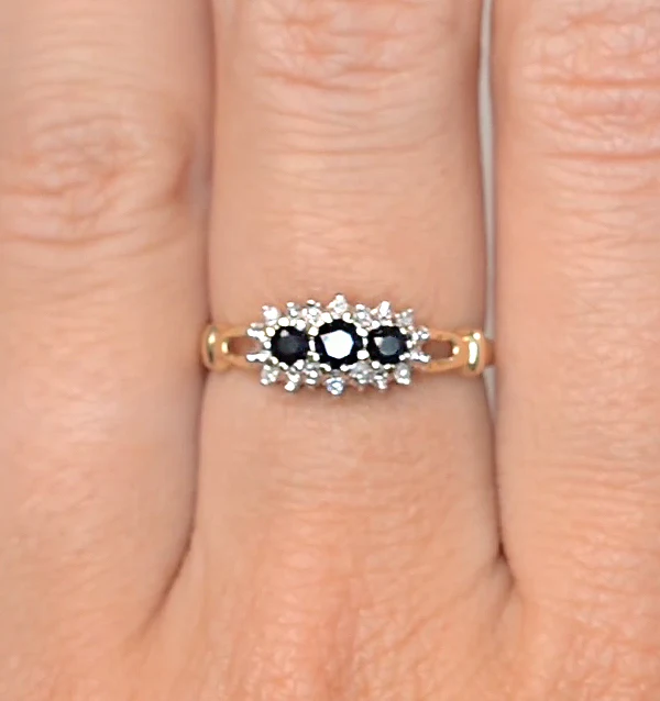 Sapphire 0.34ct And Diamond 9K Gold Ring - Image 4