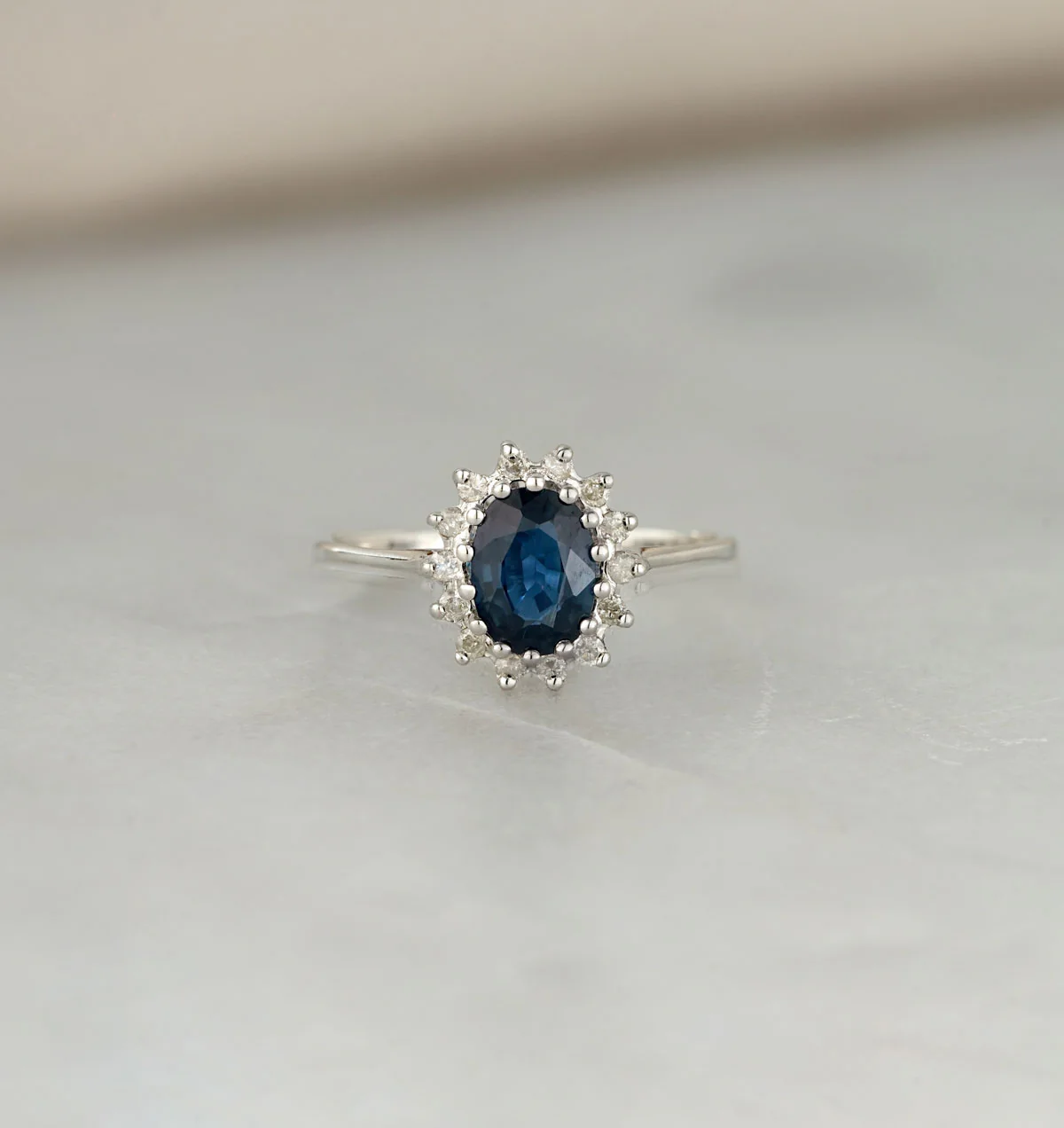 Sapphire 0.95ct And Diamond 9K White Gold Ring - Image 6