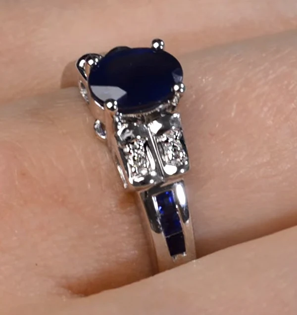 Sapphire 1.25ct And Diamond 9K White Gold Ring - Image 4