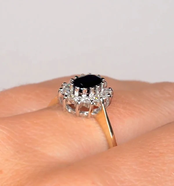 Sapphire 6 x 4mm And Diamond 9K Gold Ring. - Image 4