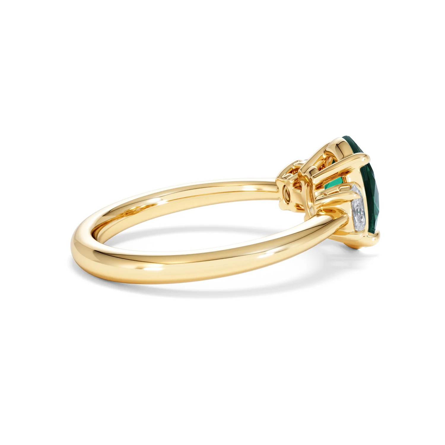 Solene 2.00ct Oval Lab Emerald and Lab Diamond 3 Stone Engagement Ring in 18K Yellow Gold - Image 33