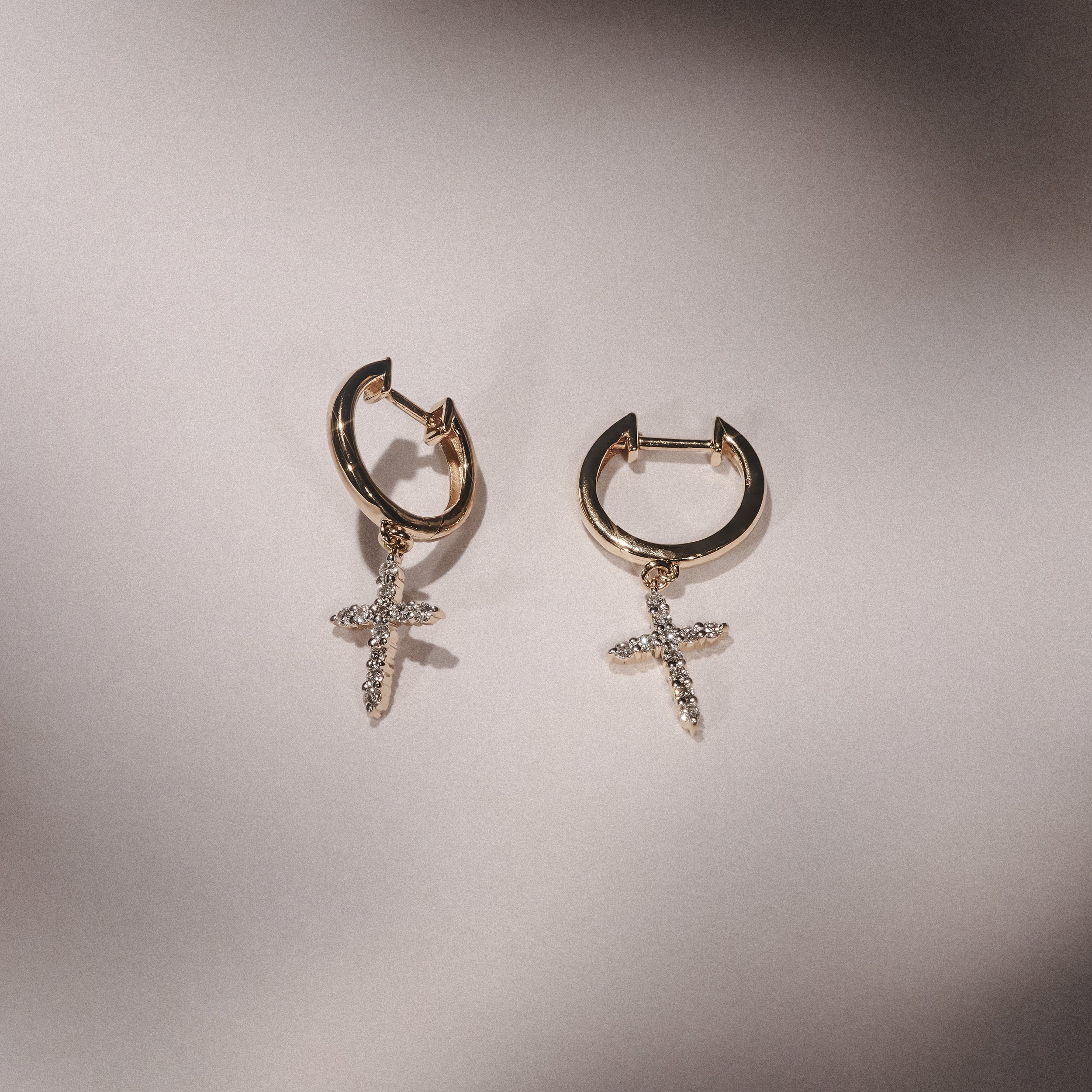 Stellato Cross Hoop 0.24ct H/SI Round Cut Lab Diamond Earrings in 18K Gold Vermeil - Image 4