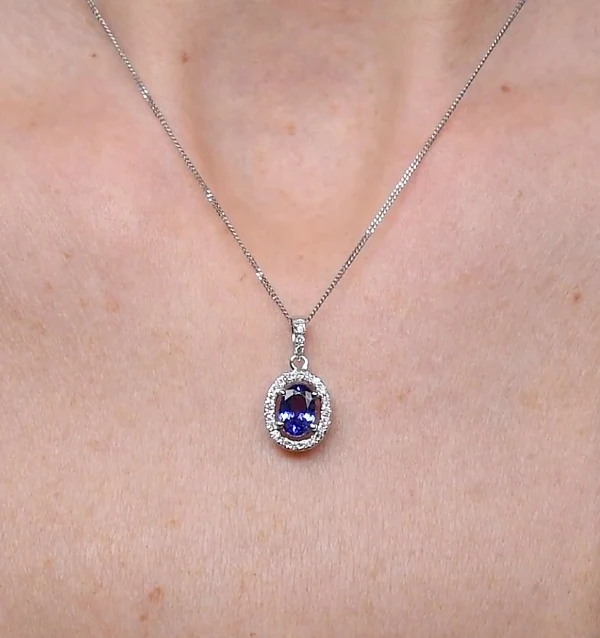 Tanzanite 7 x 5mm And Diamond 18K White Gold Pendant Necklace - Image 4