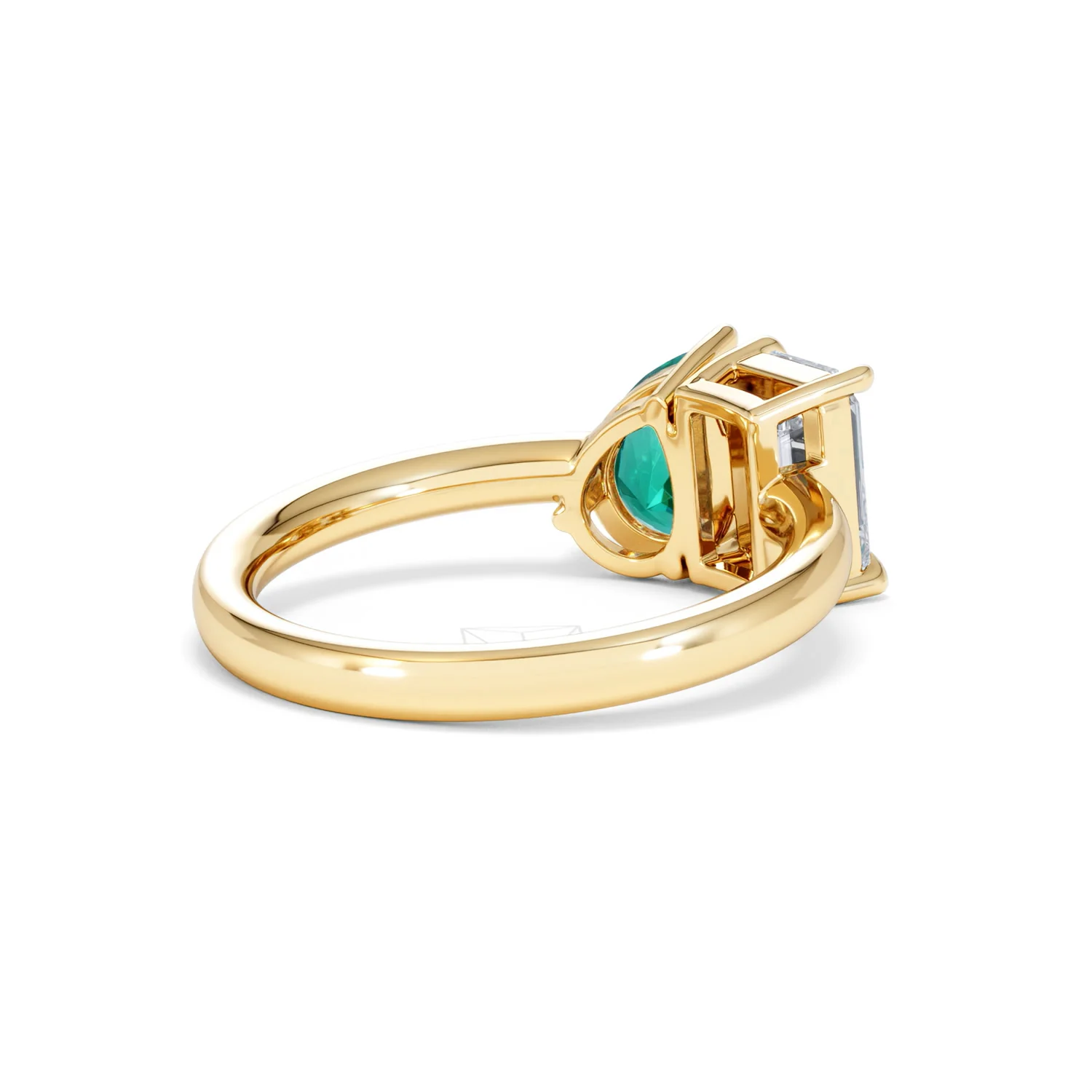 Toi Et Moi 1.50ct Emerald Cut Lab Diamond and 1.50ct Pear Lab Emerald Engagement Ring in 18K Yellow Gold - Image 40