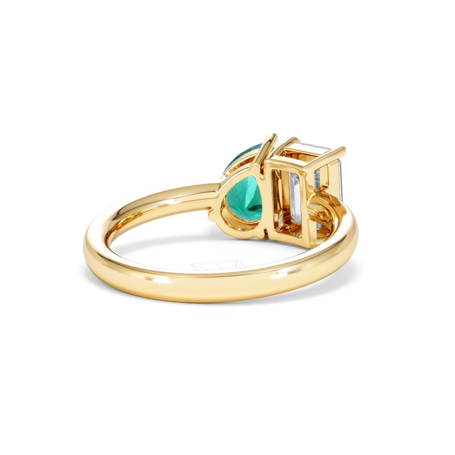 Toi Et Moi 1.50ct Emerald Cut Lab Diamond and 1.50ct Pear Lab Emerald Engagement Ring in 18K Yellow Gold - Image 43