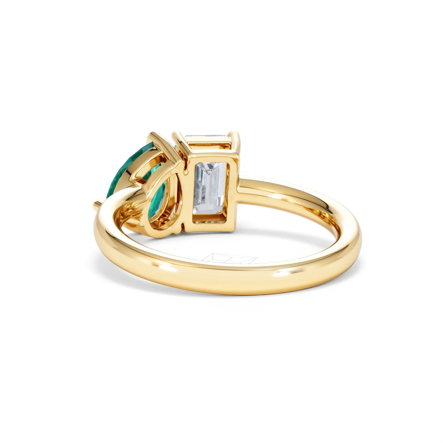 Toi Et Moi 1.50ct Emerald Cut Lab Diamond and 1.50ct Pear Lab Emerald Engagement Ring in 18K Yellow Gold - Image 54